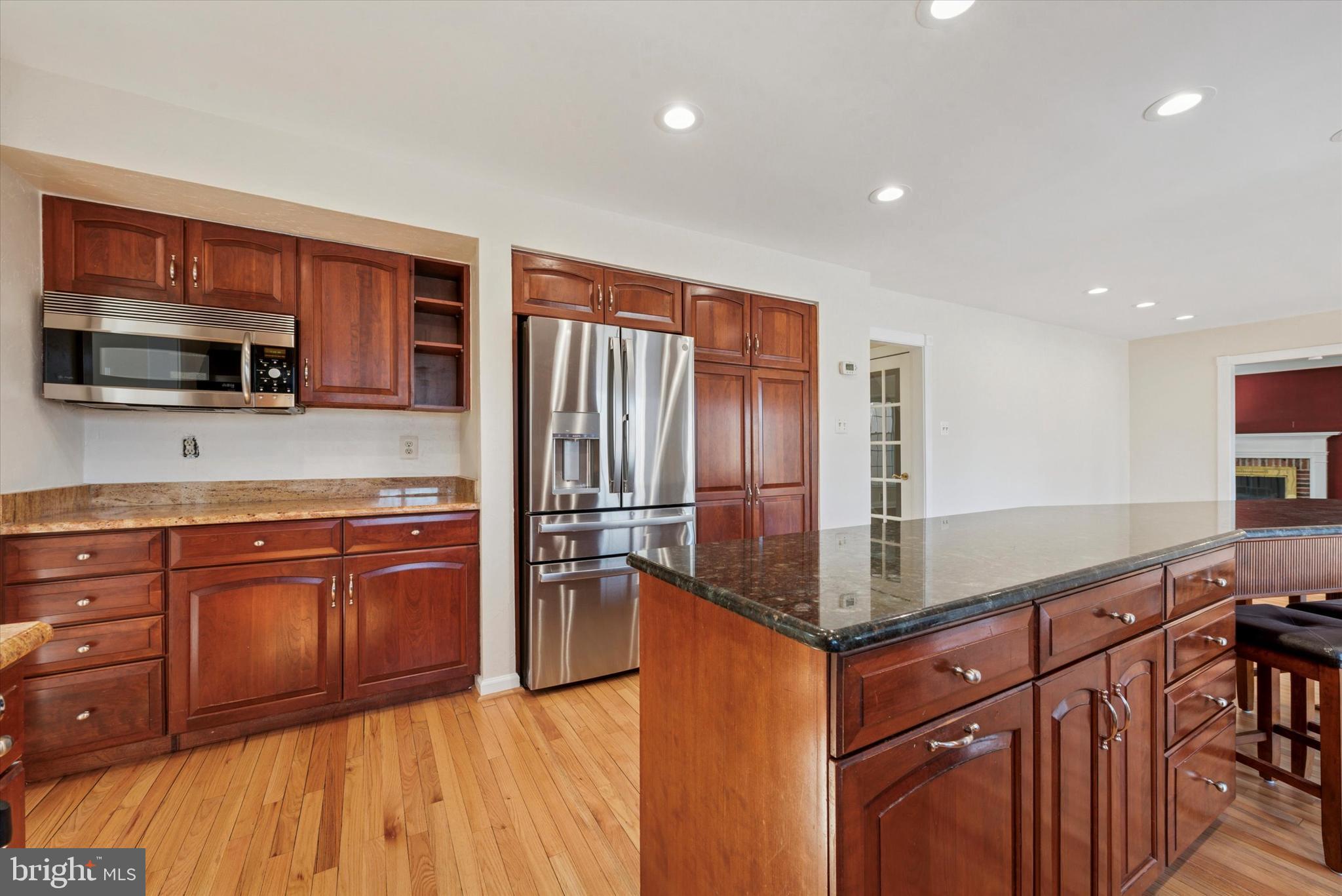 HERSHEYS MILL ESTS - Residential