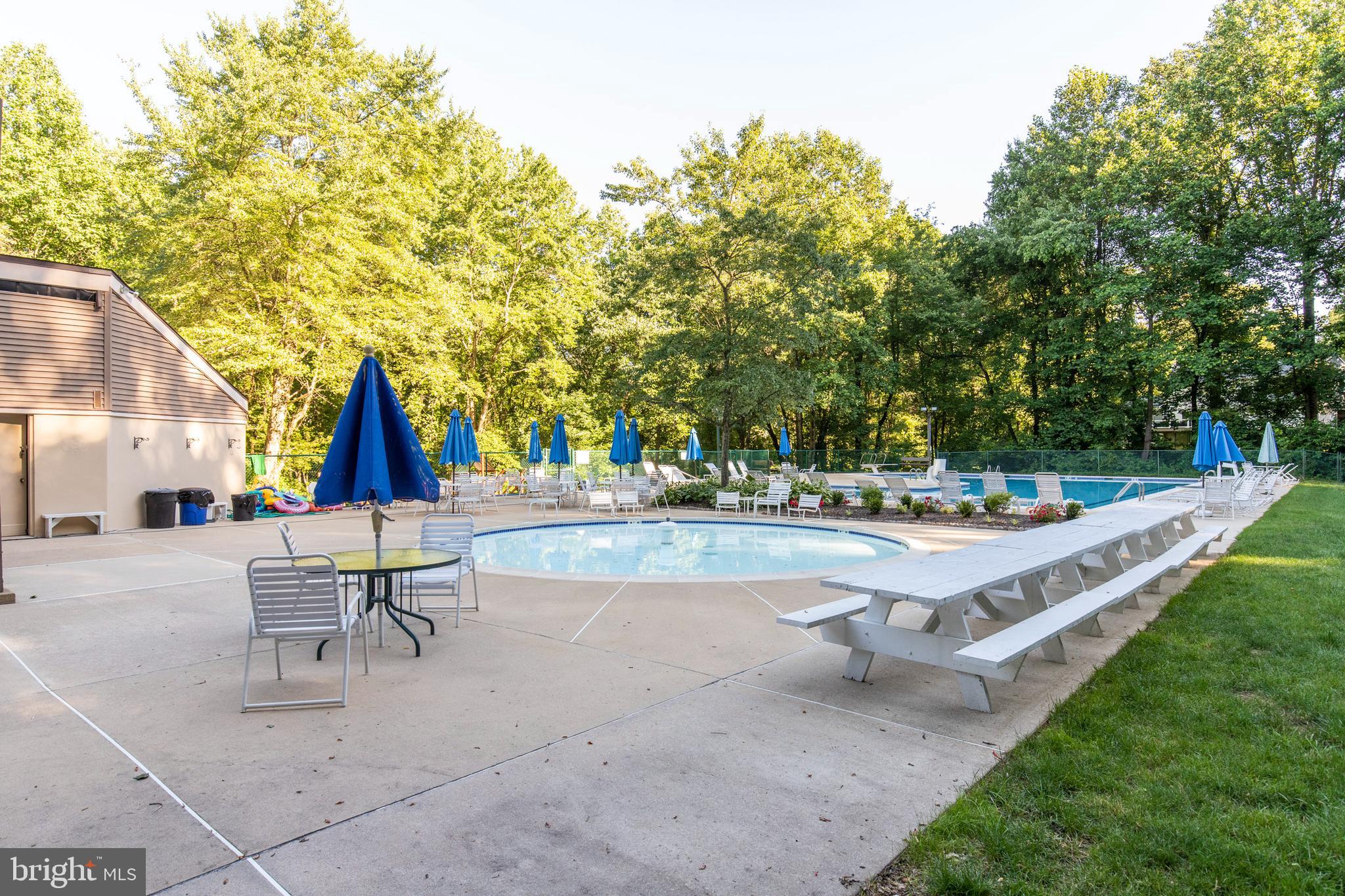 HERSHEYS MILL ESTS - Residential