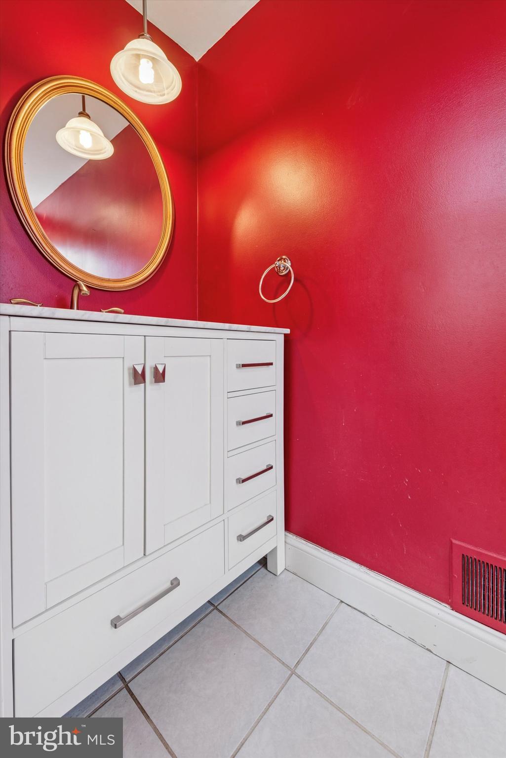 HERSHEYS MILL ESTS - Residential