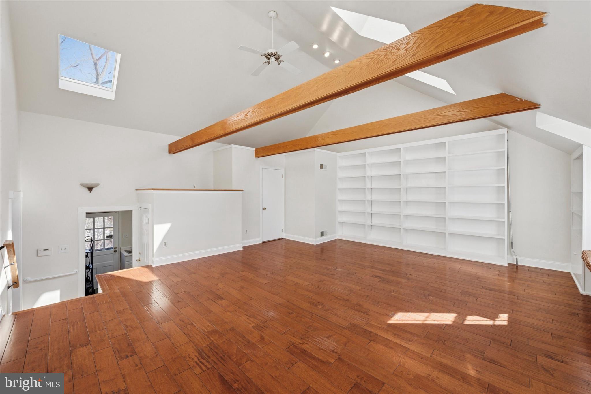 HERSHEYS MILL ESTS - Residential