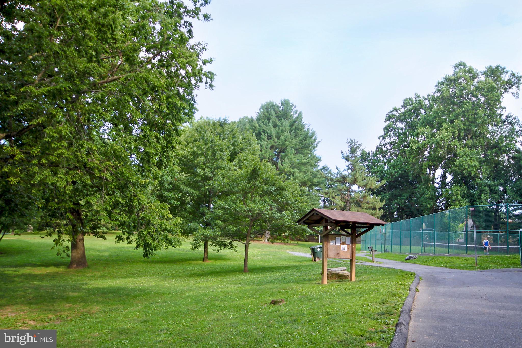 AYRLAWN - Residential