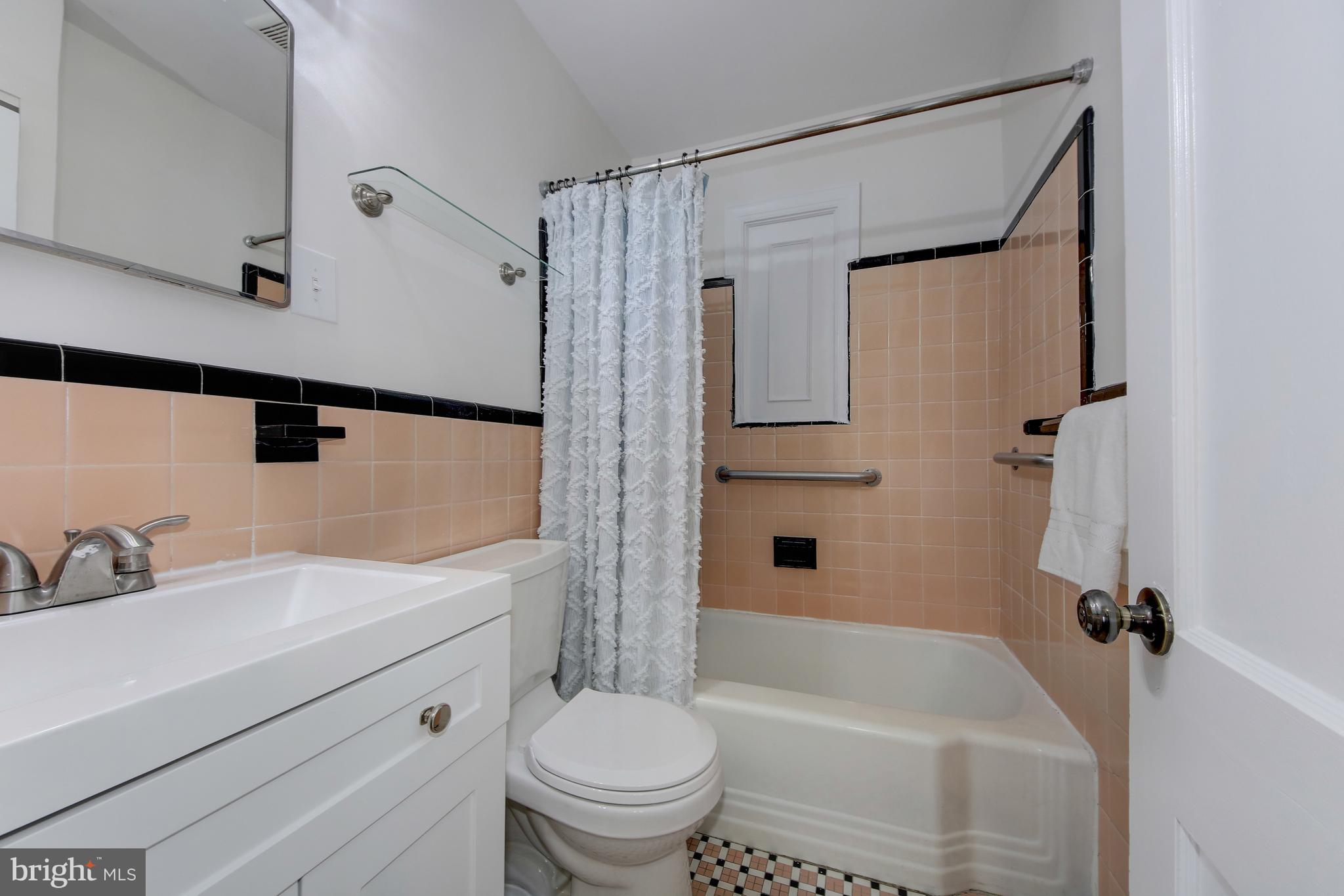 AYRLAWN - Residential