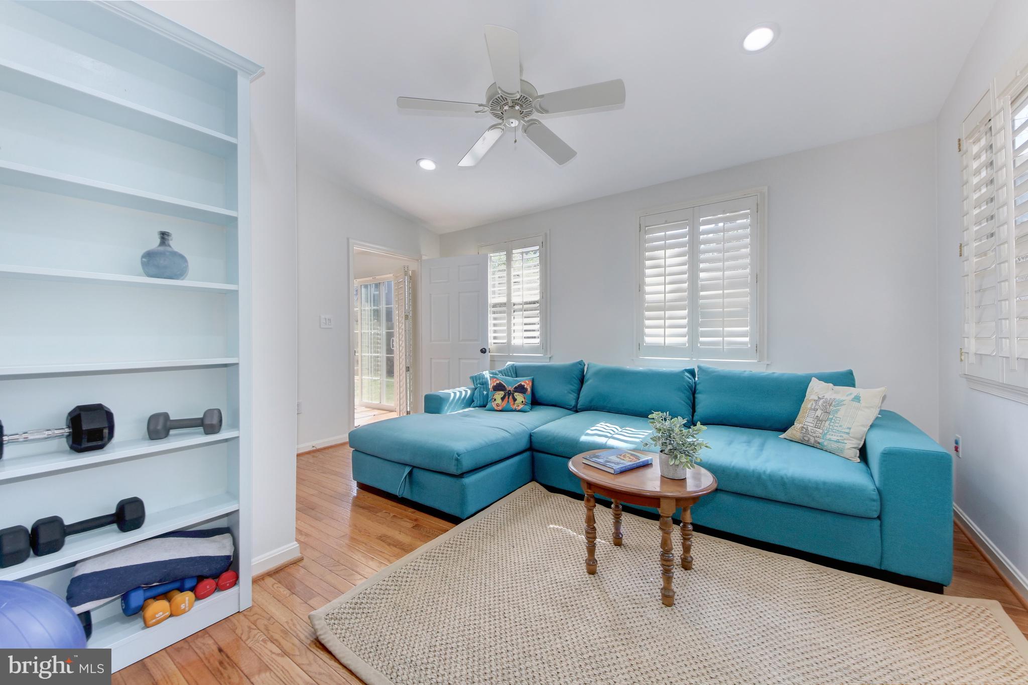 AYRLAWN - Residential