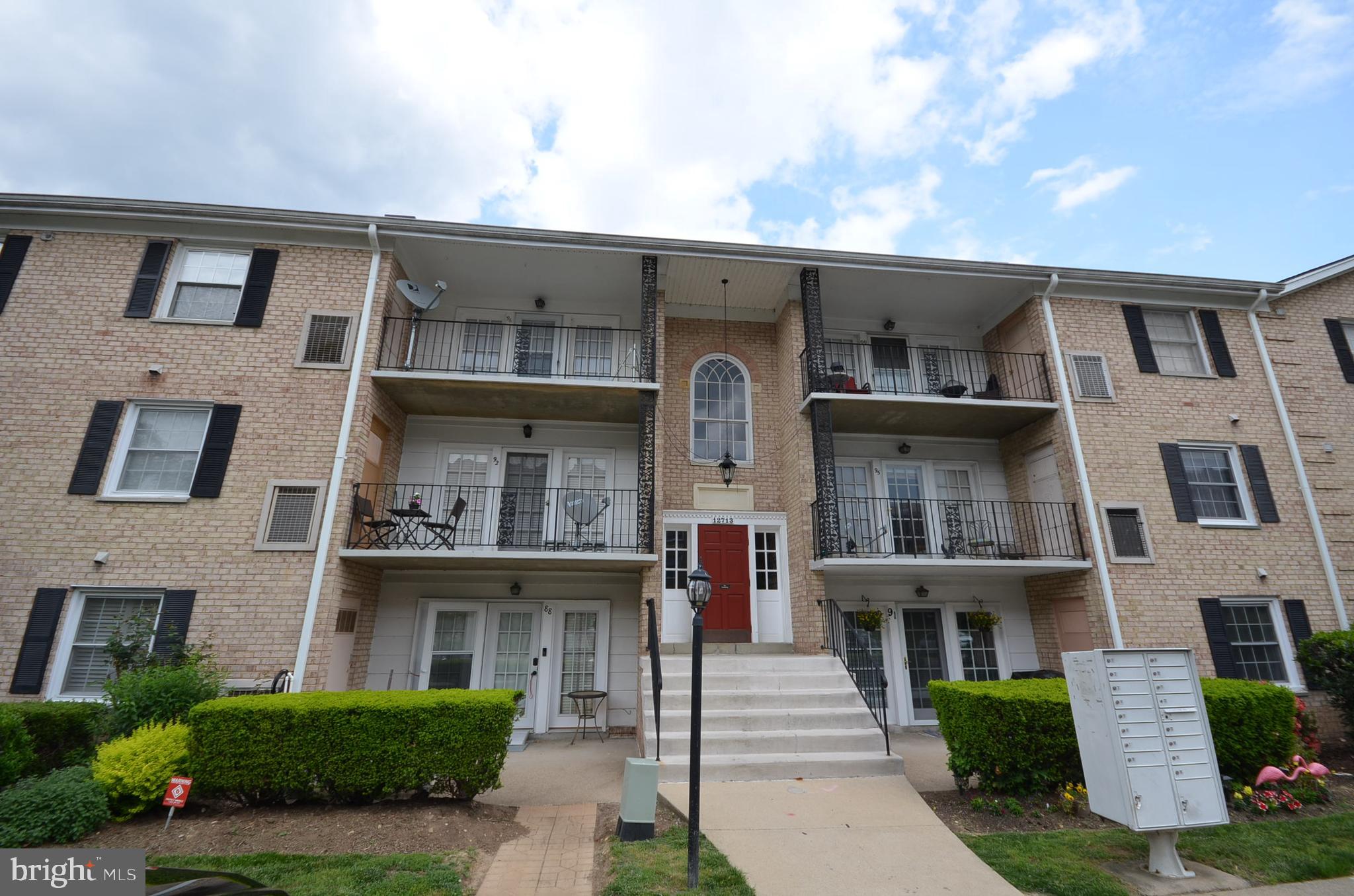 MOORINGS OF OCCOQUAN CON - Residential Lease