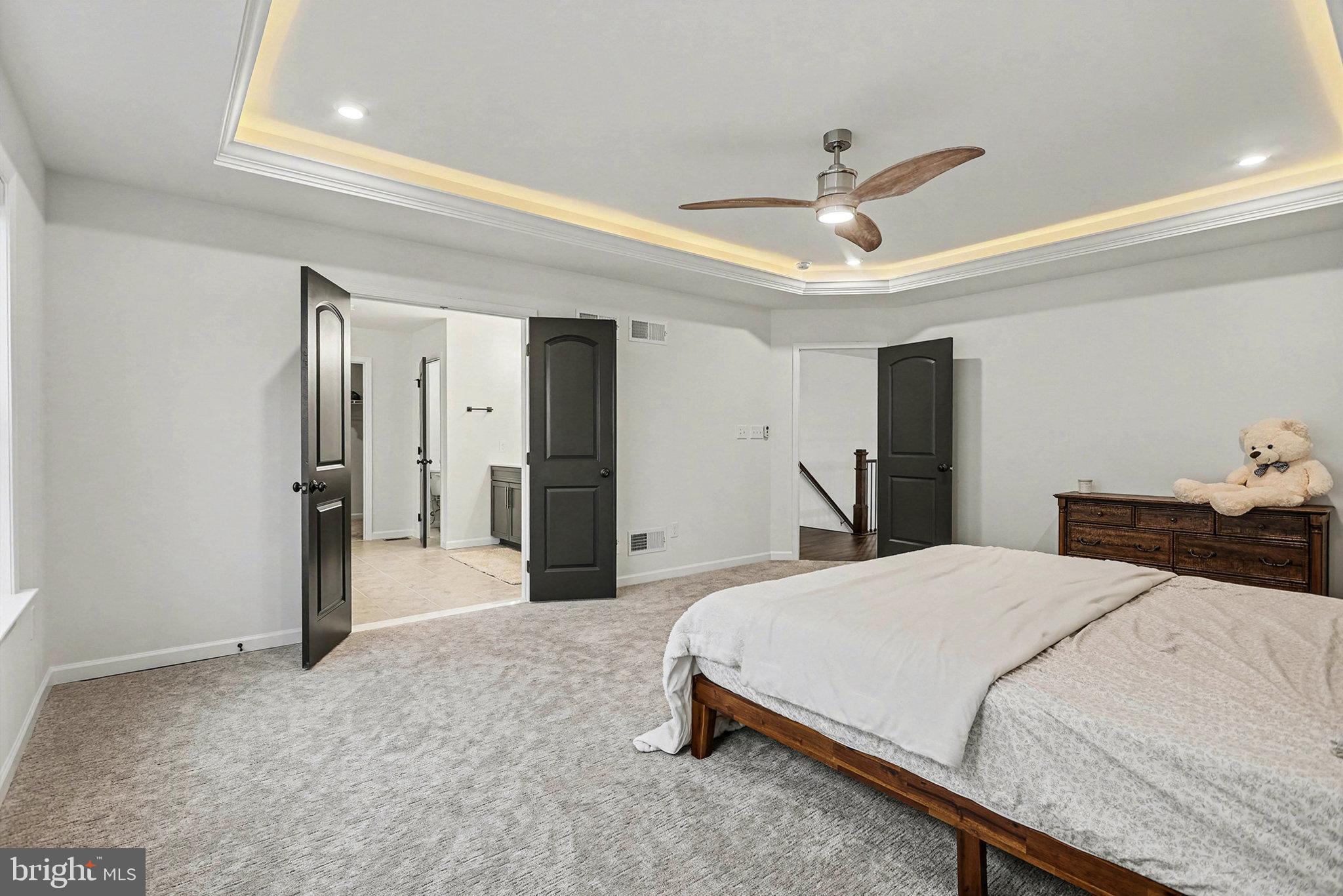 THE VIEWS AT BRIDGEWATER - Residential