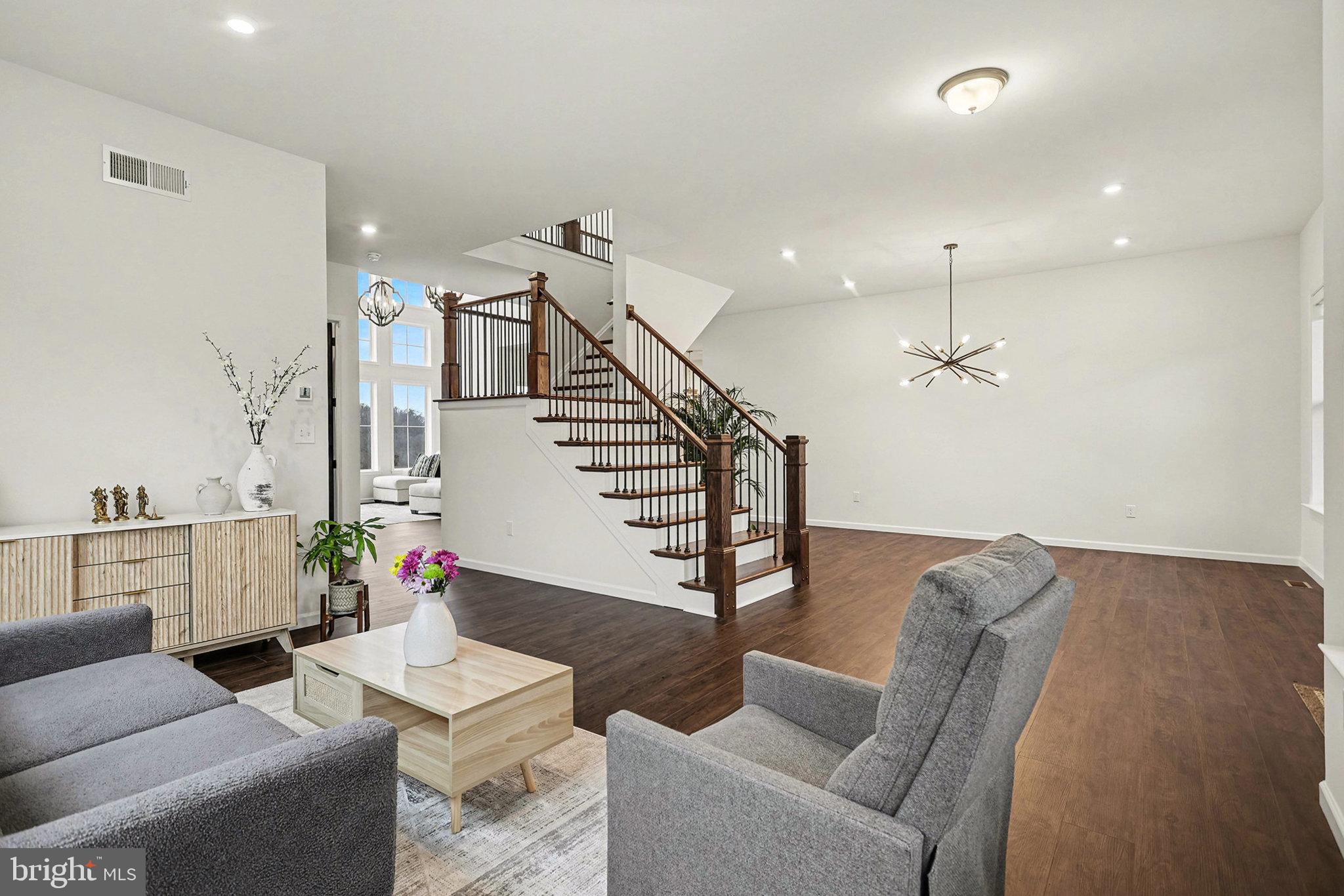 THE VIEWS AT BRIDGEWATER - Residential