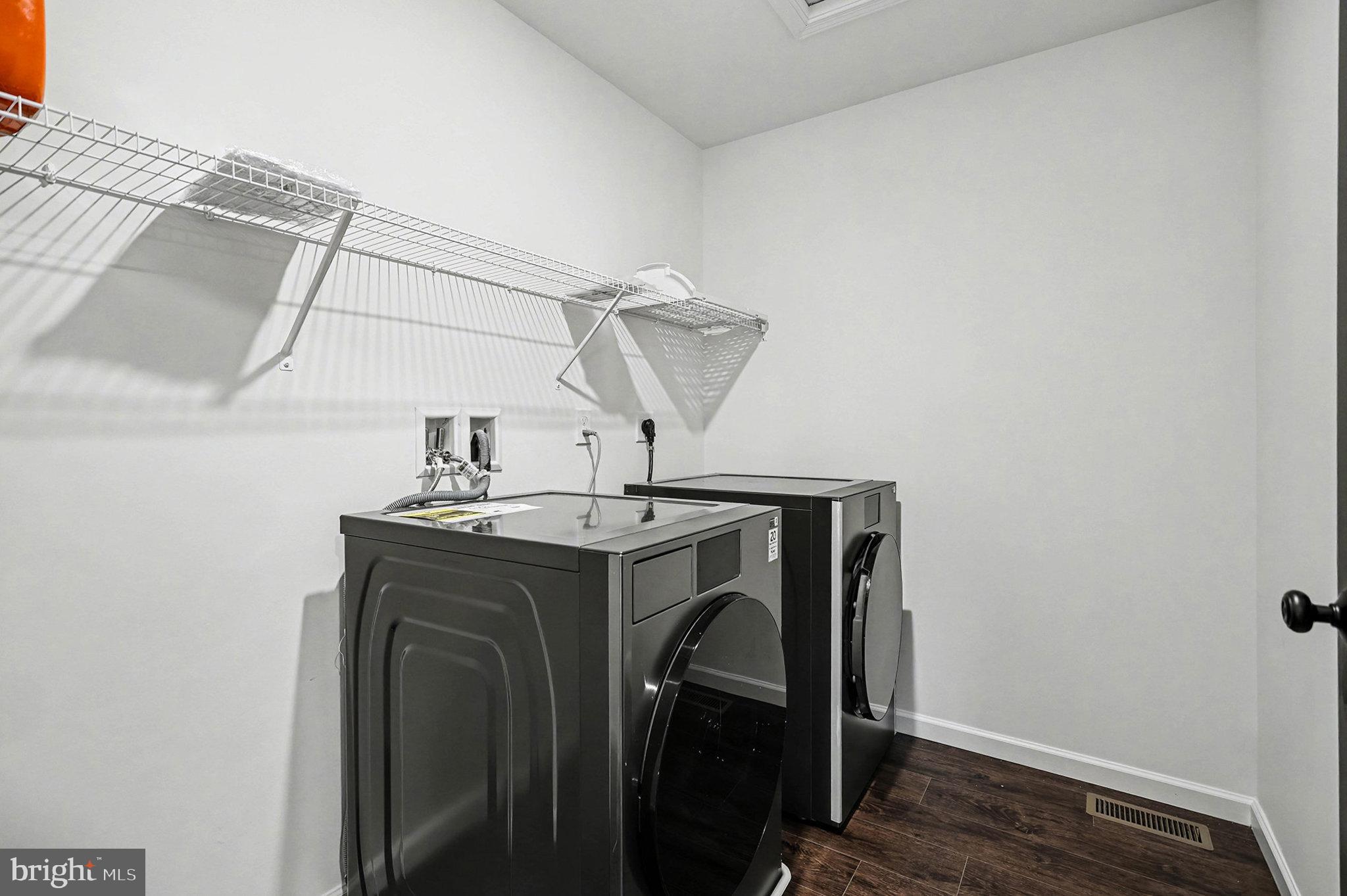 THE VIEWS AT BRIDGEWATER - Residential