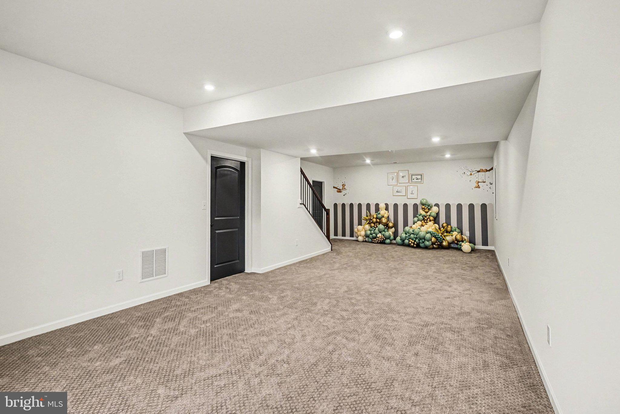 THE VIEWS AT BRIDGEWATER - Residential