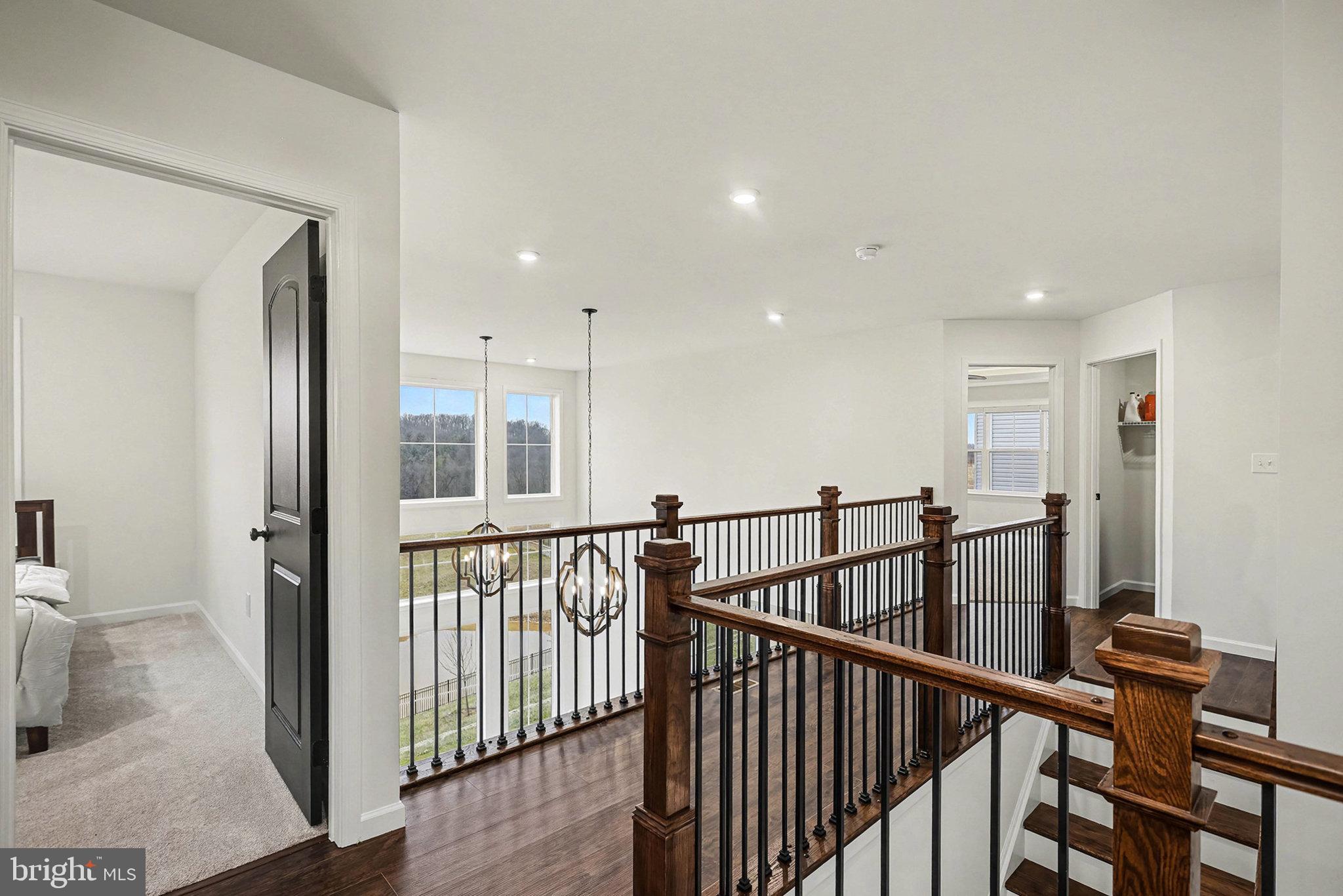 THE VIEWS AT BRIDGEWATER - Residential