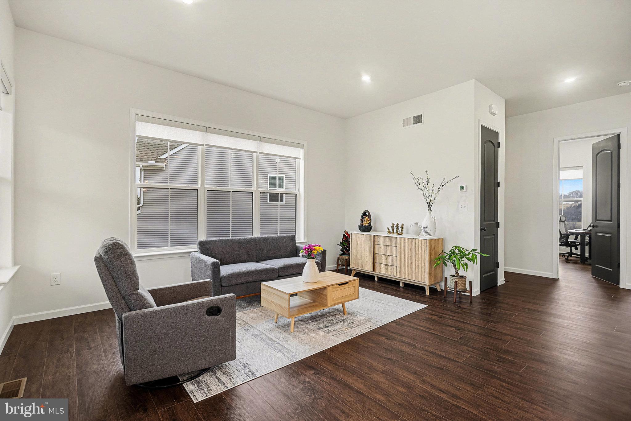 THE VIEWS AT BRIDGEWATER - Residential