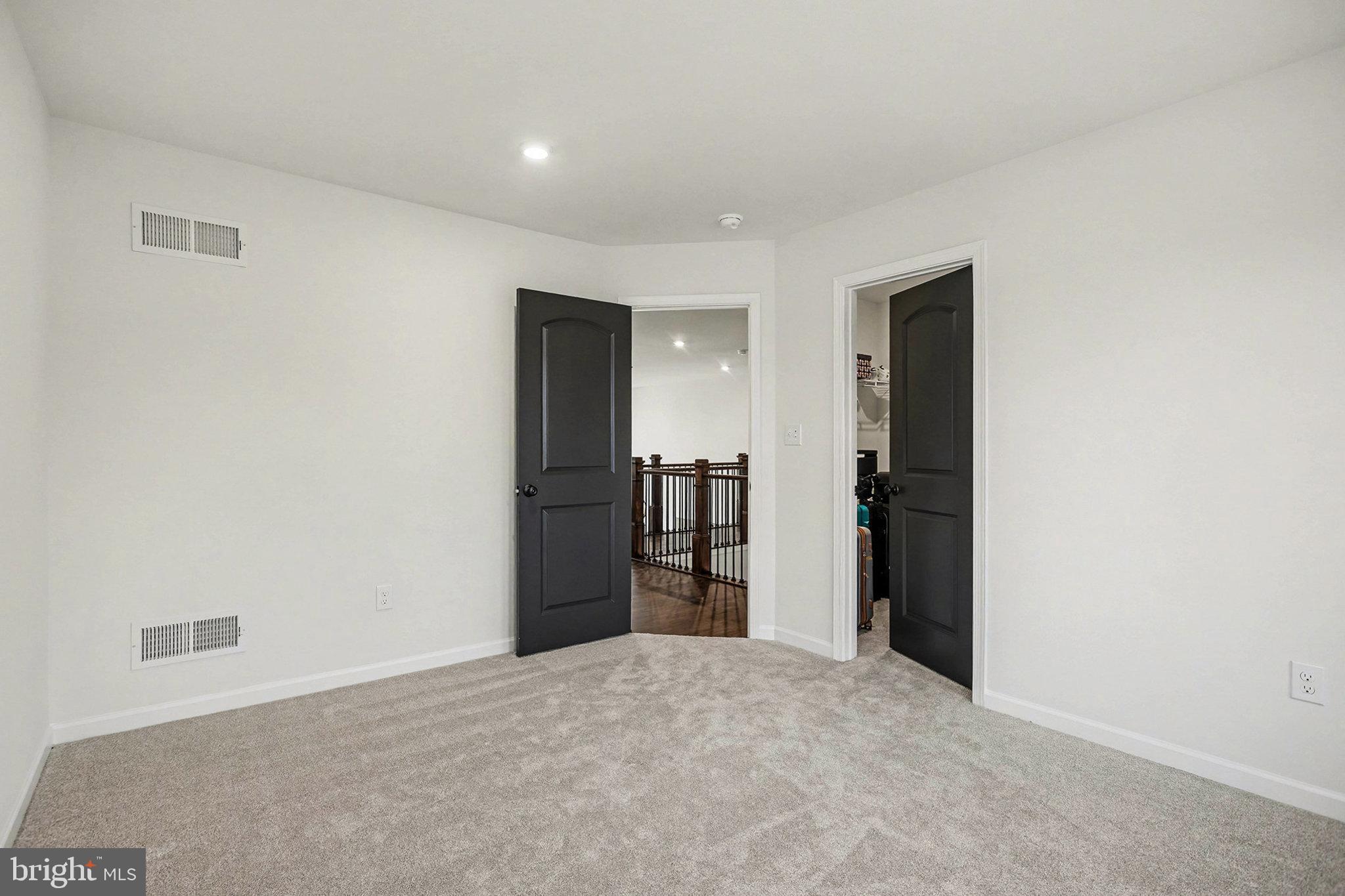 THE VIEWS AT BRIDGEWATER - Residential