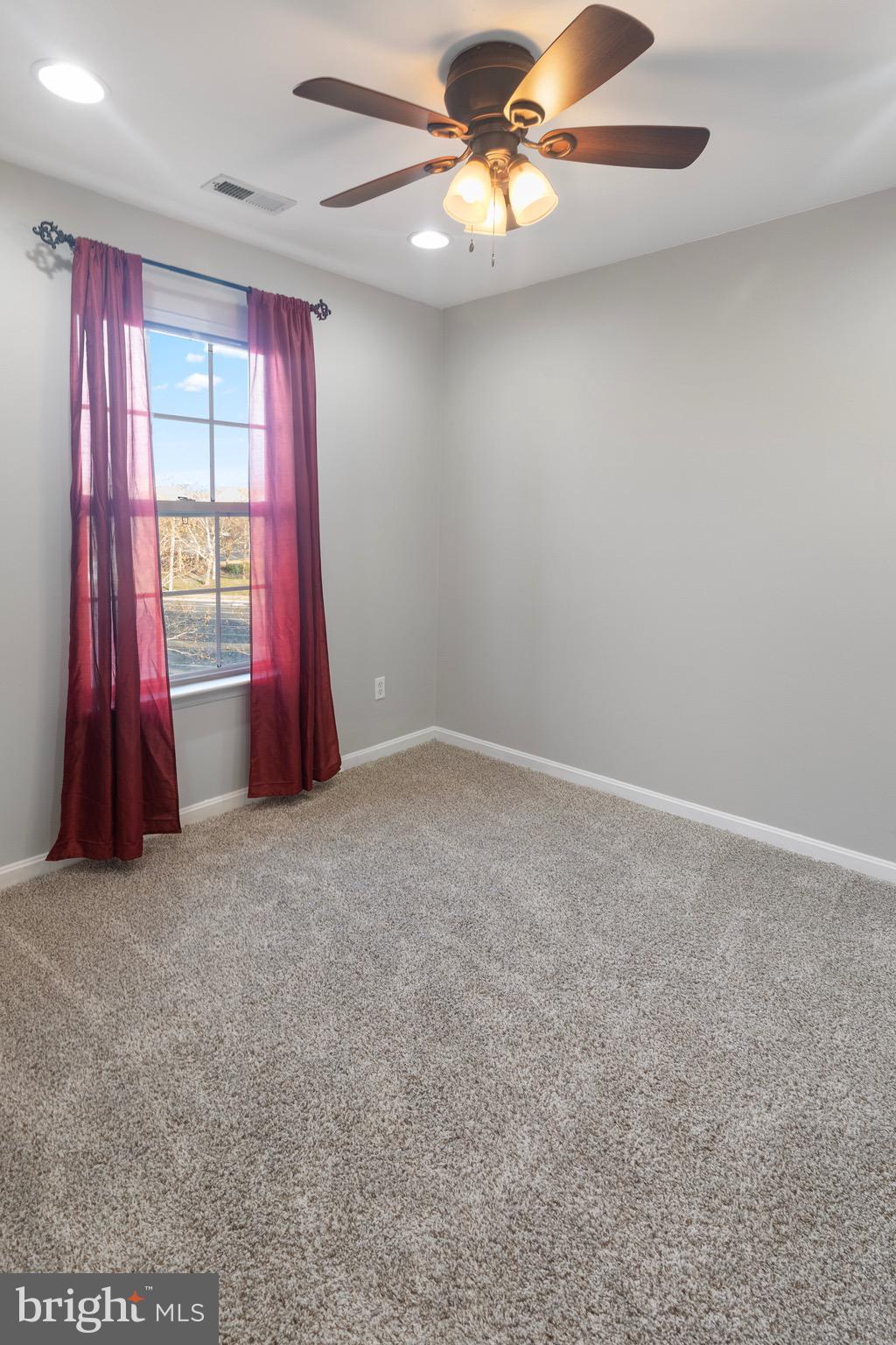 MCNAIR FARMS - Residential Lease