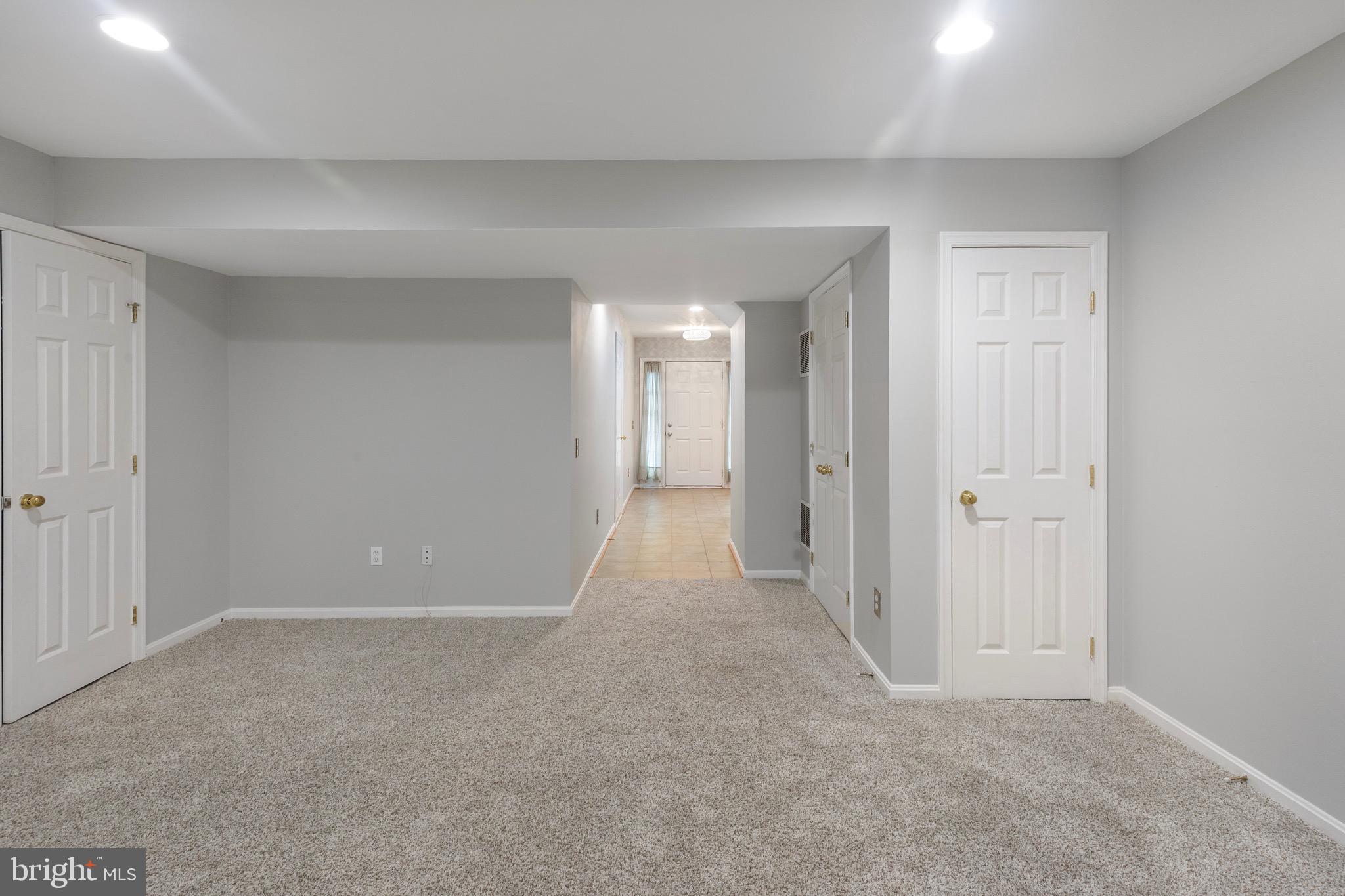 MCNAIR FARMS - Residential Lease