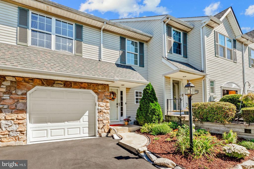 Photo of 131 Misty Meadow, PERKASIE, PA 18944 (MLS # PABU2105130)