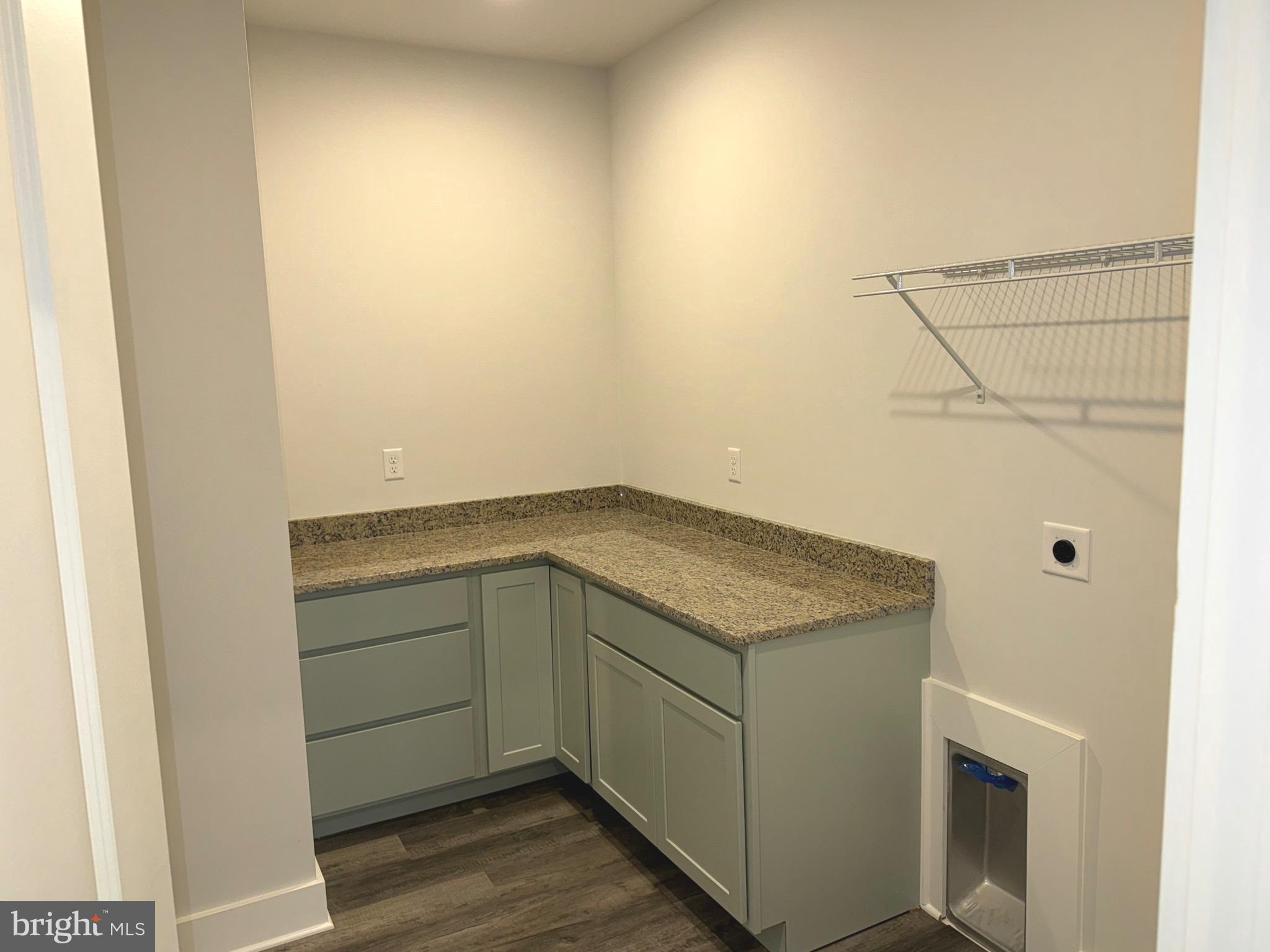 HIGH VIEW ESTATES - Residential