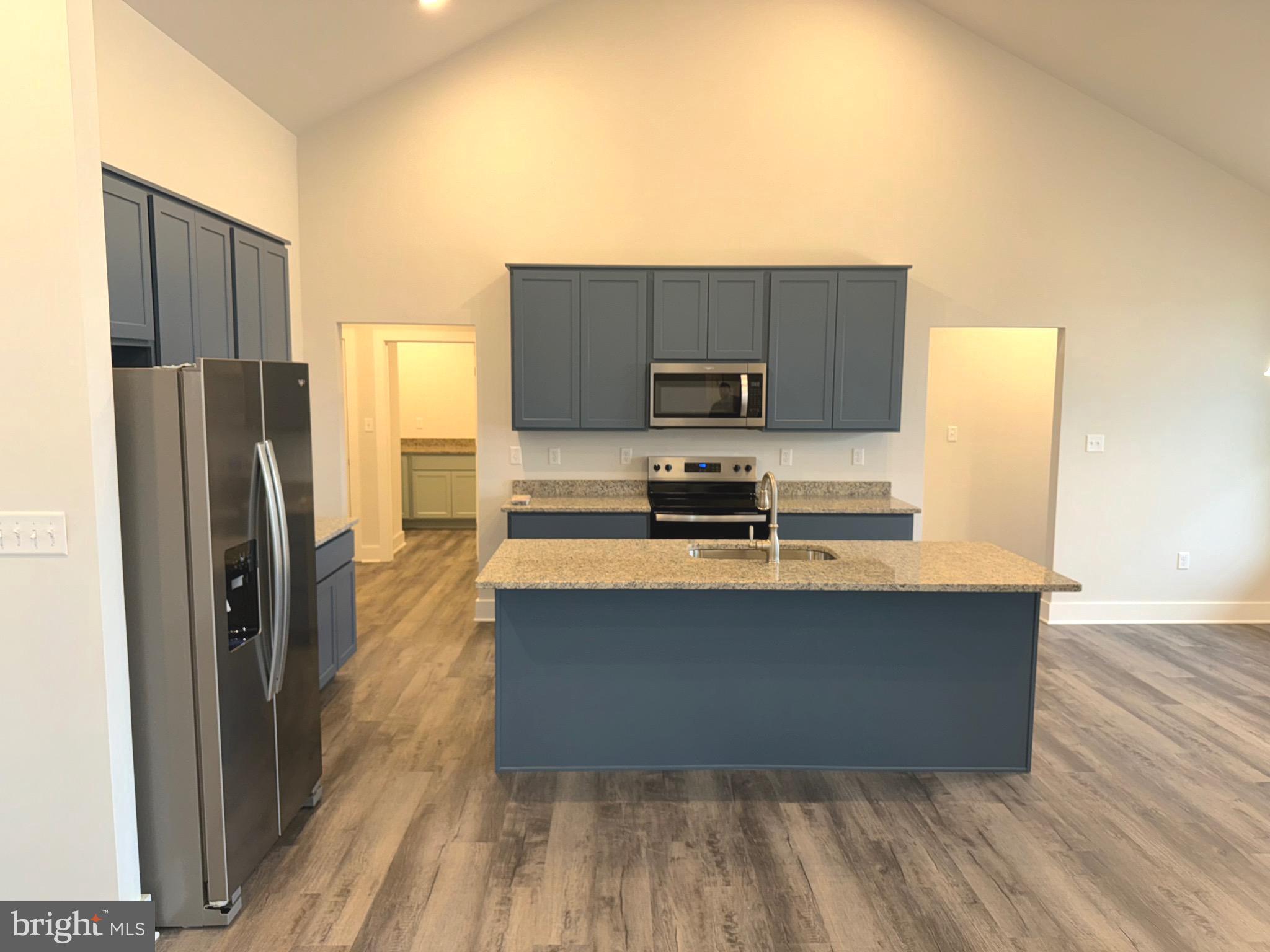 HIGH VIEW ESTATES - Residential