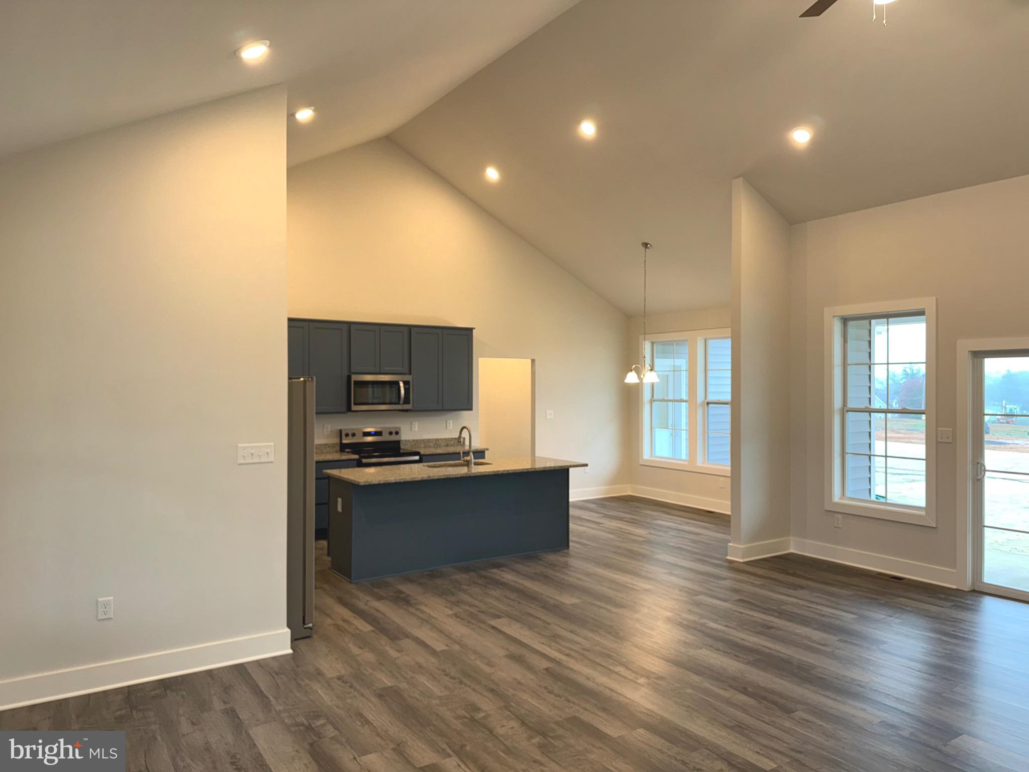 HIGH VIEW ESTATES - Residential