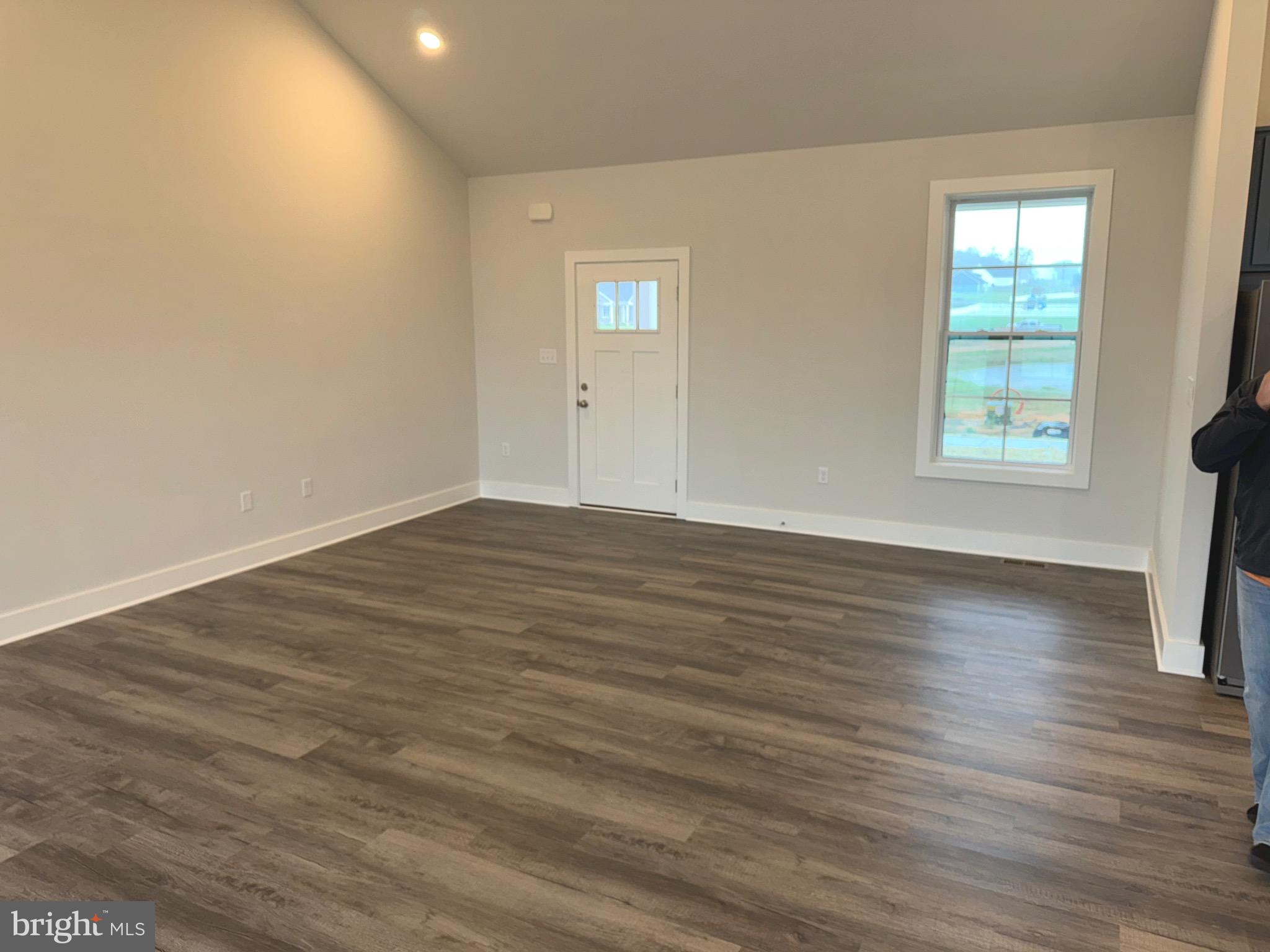 HIGH VIEW ESTATES - Residential