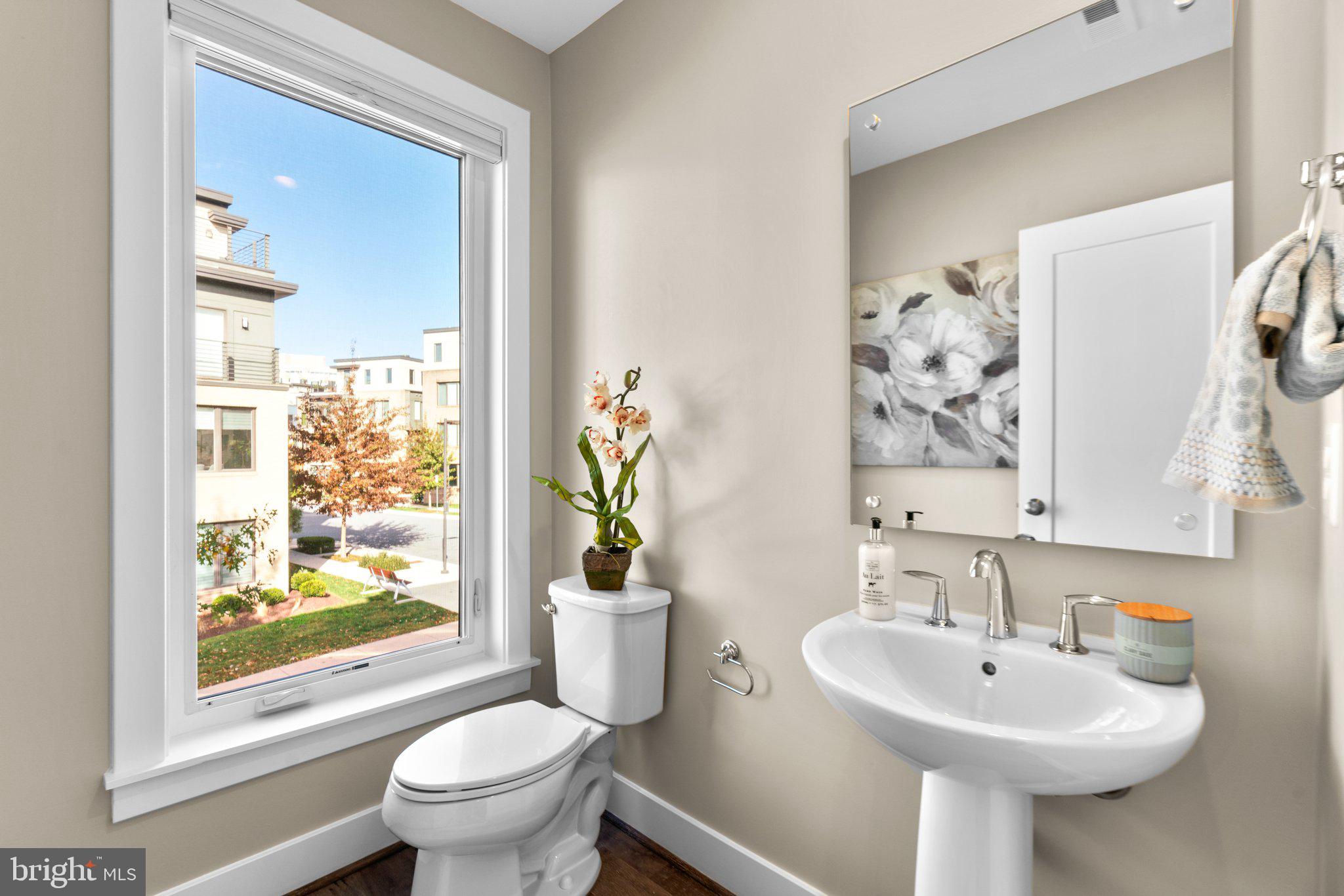 ROCKVILLE OUTSIDE - Residential