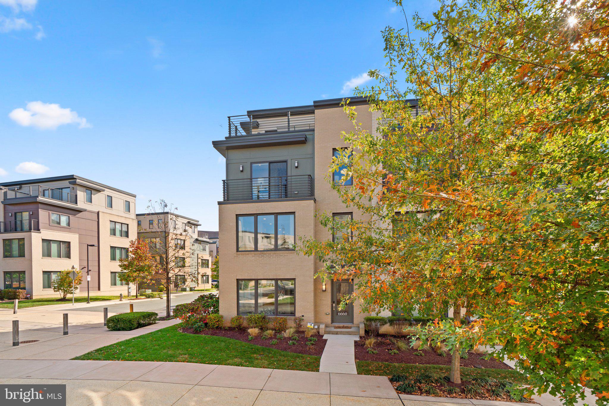 ROCKVILLE OUTSIDE - Residential