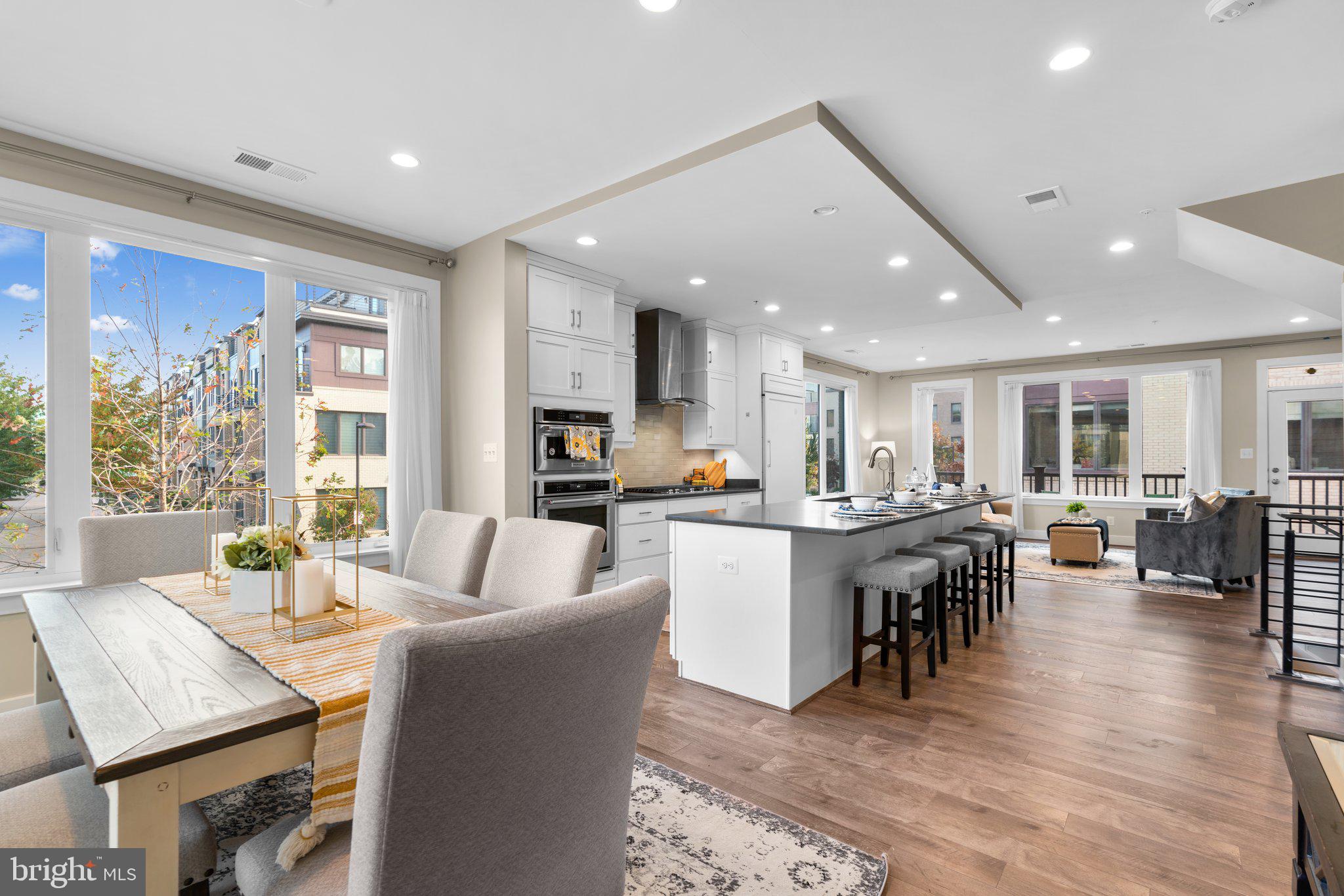 ROCKVILLE OUTSIDE - Residential