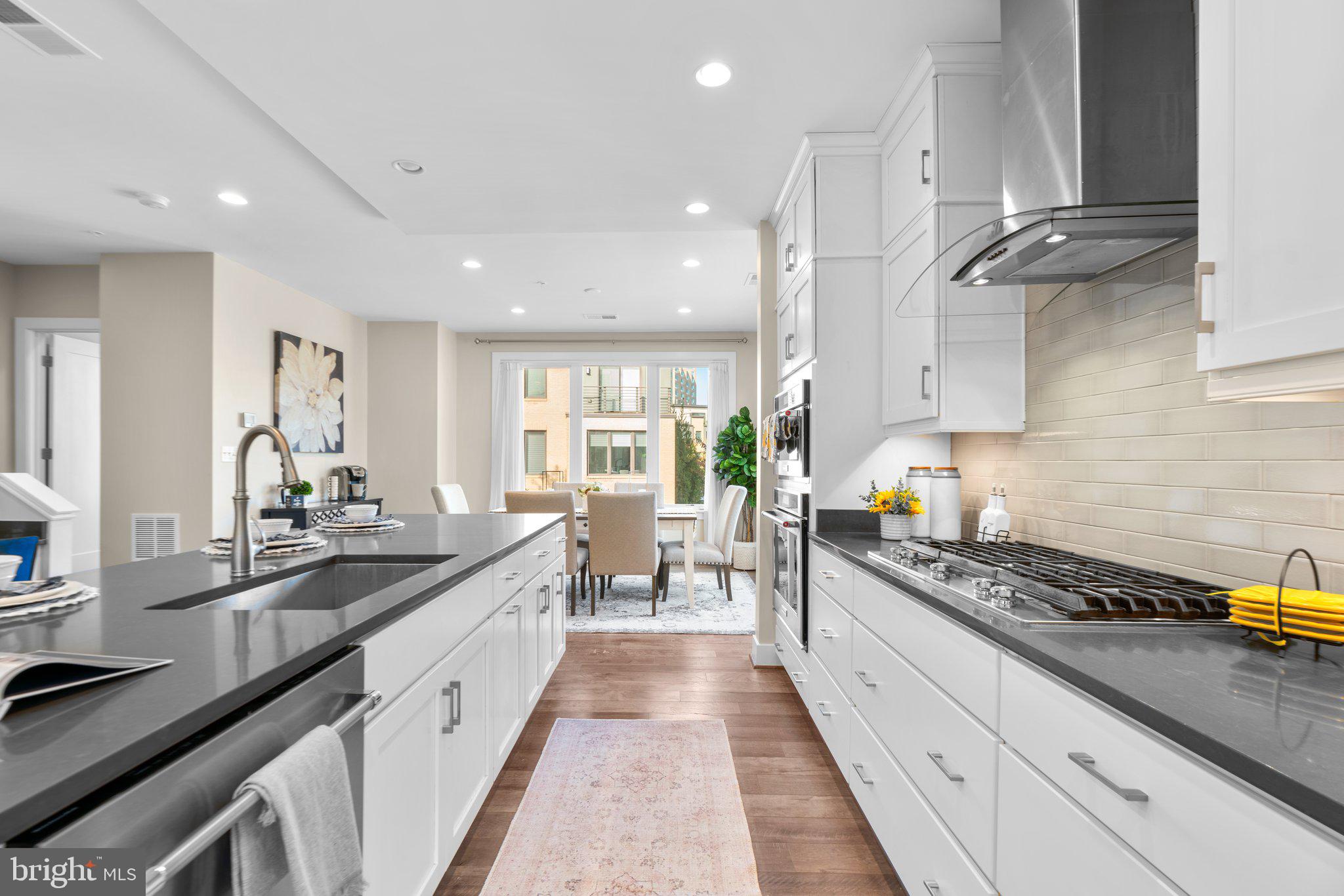 ROCKVILLE OUTSIDE - Residential