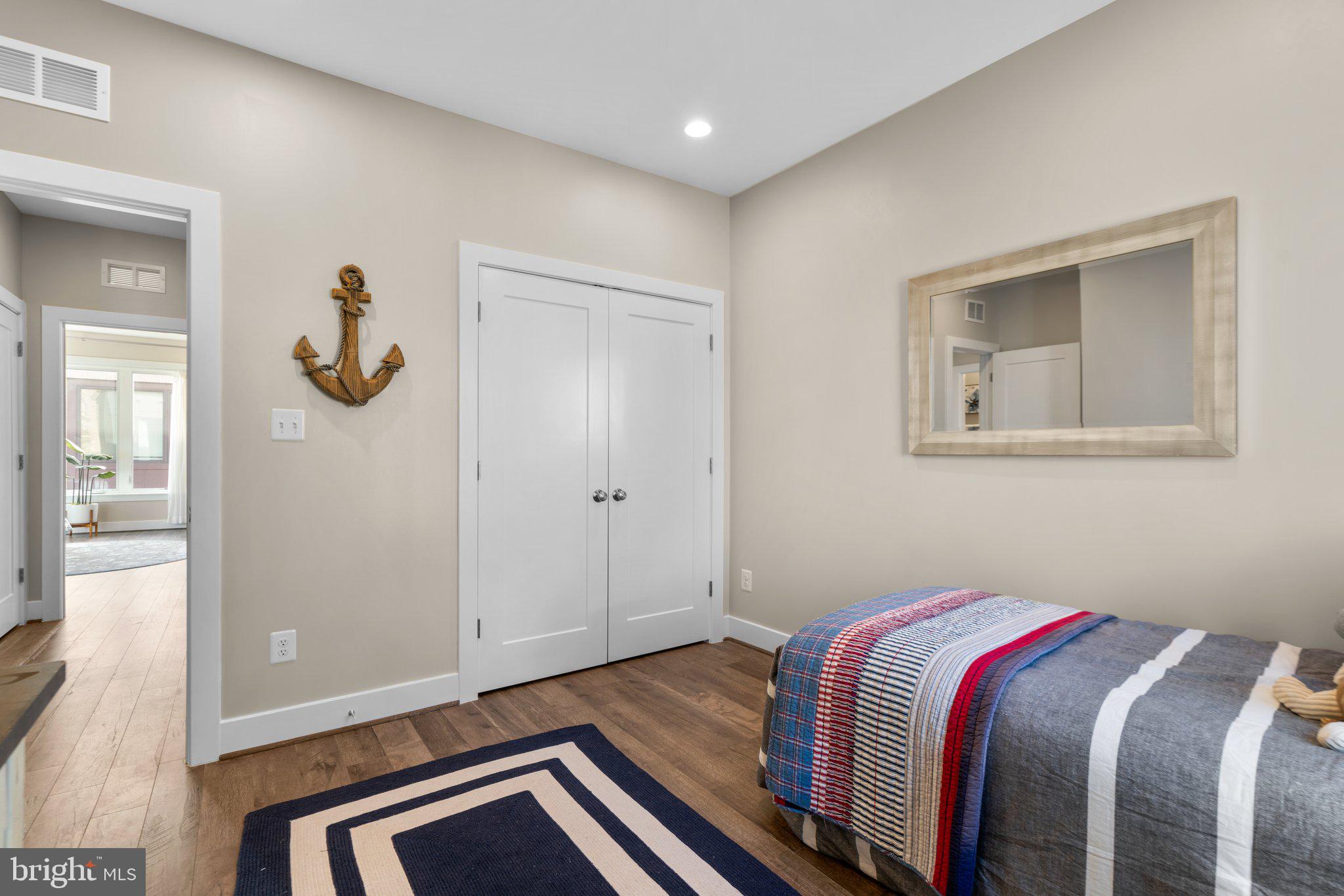 ROCKVILLE OUTSIDE - Residential