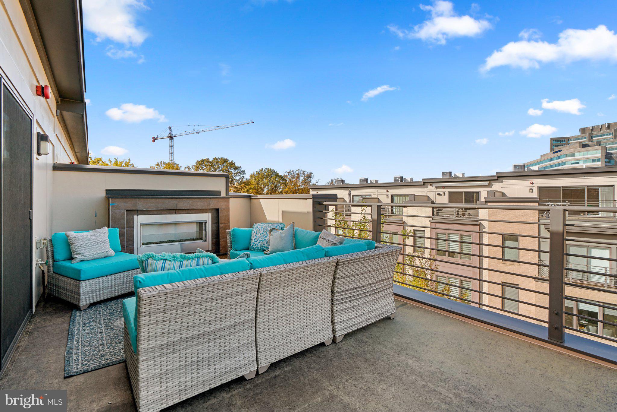 ROCKVILLE OUTSIDE - Residential