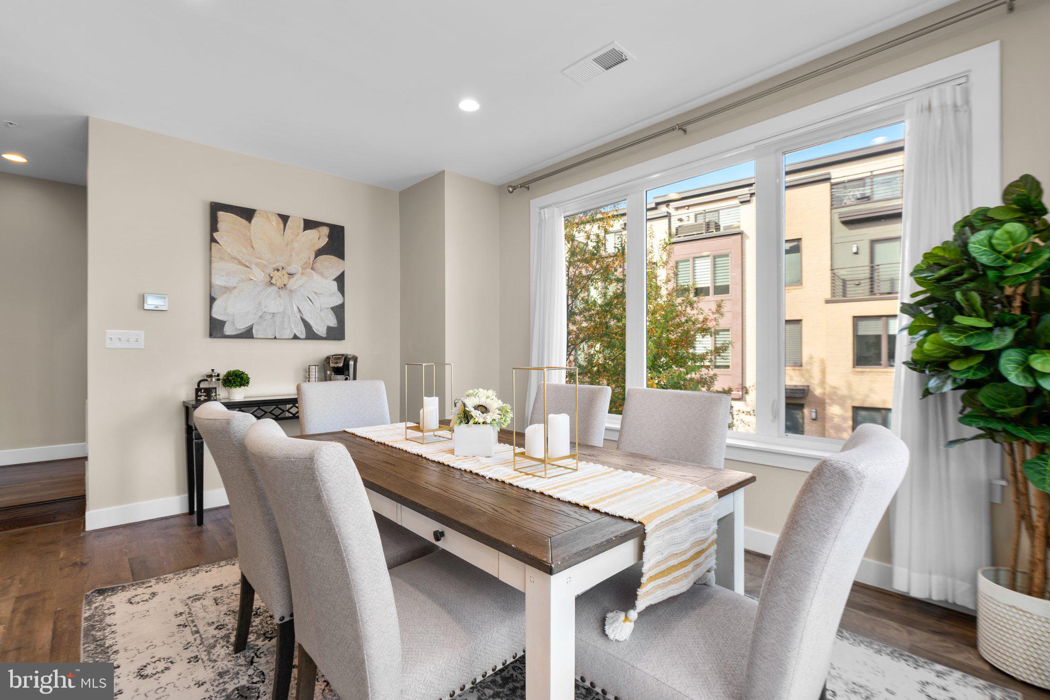 ROCKVILLE OUTSIDE - Residential