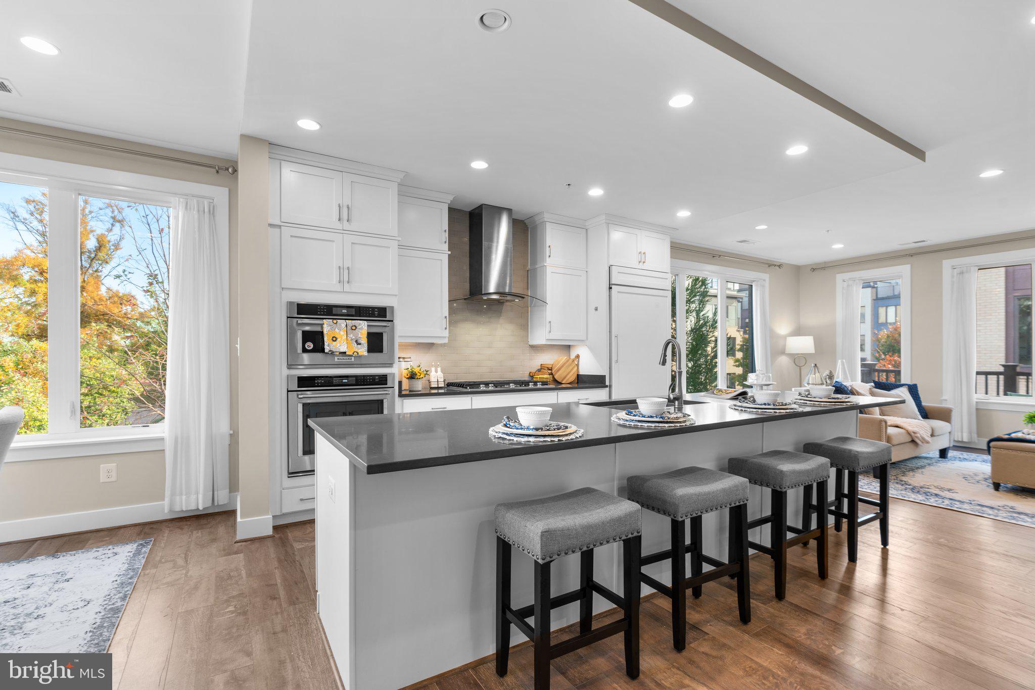 ROCKVILLE OUTSIDE - Residential