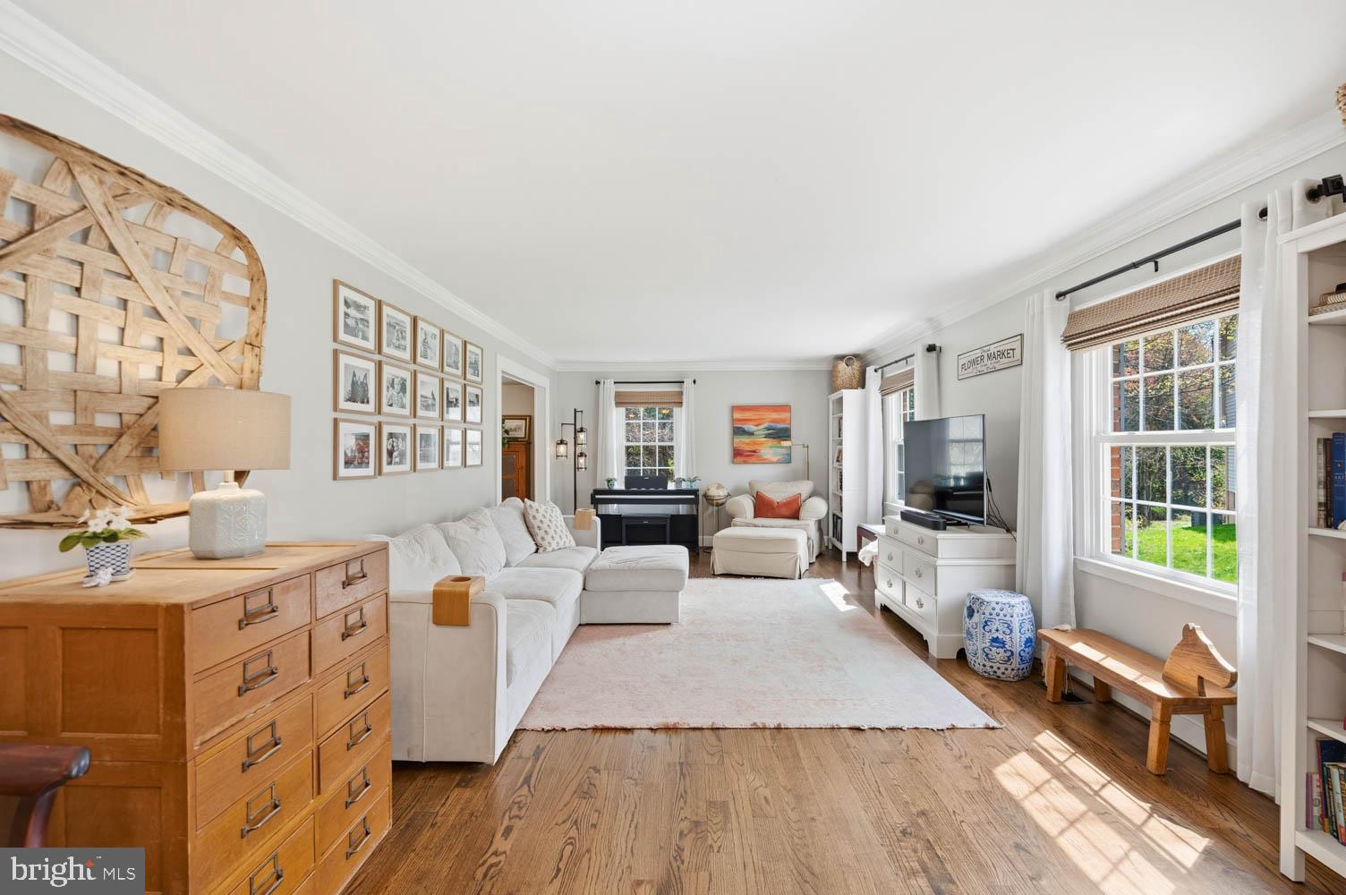 BURKE CENTRE - Residential