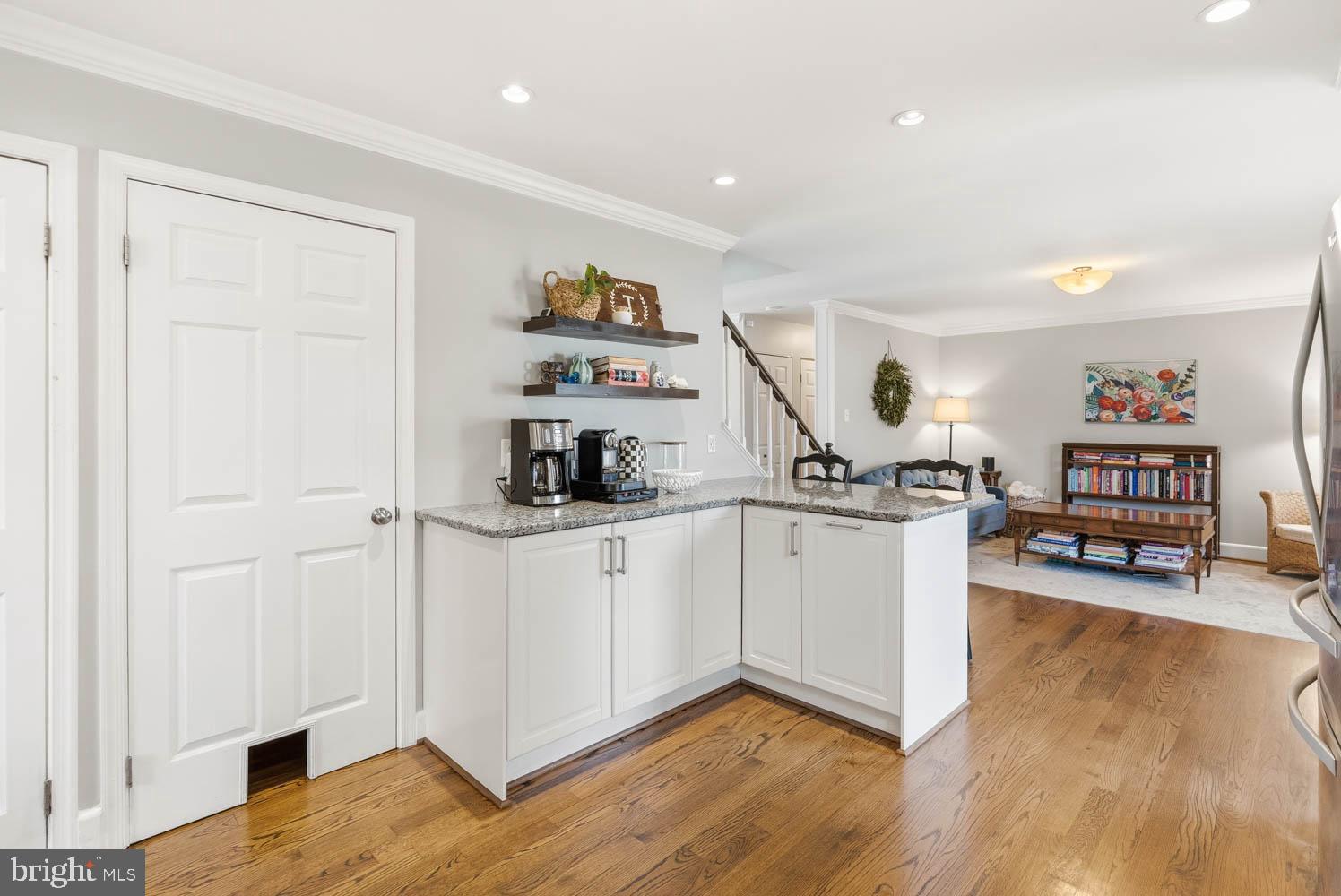 BURKE CENTRE - Residential