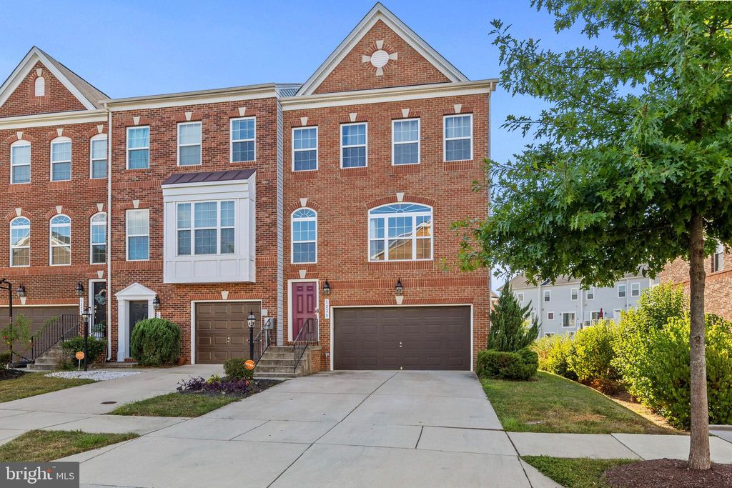 Photo of 5335 Tweeddale Place, WHITE PLAINS, MD 20695 (MLS # MDCH2050492)