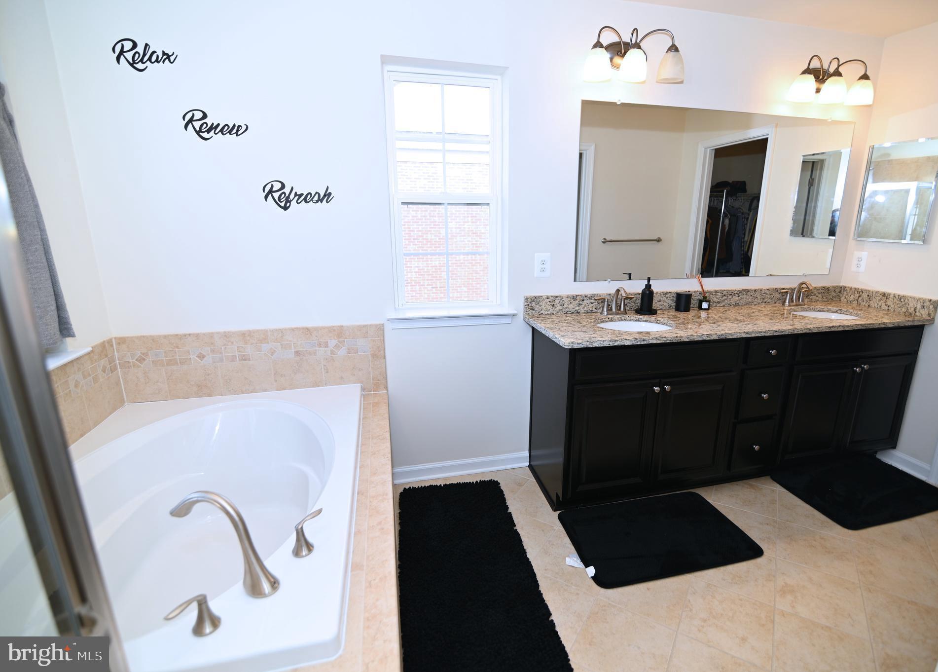 GLENEAGLES AT ST CHARLES - Residential