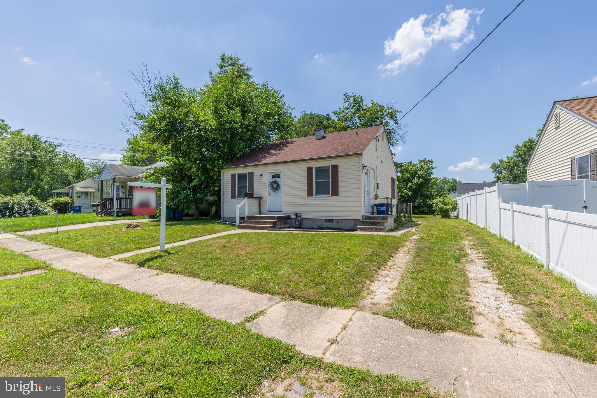 LYNDHURST - Residential