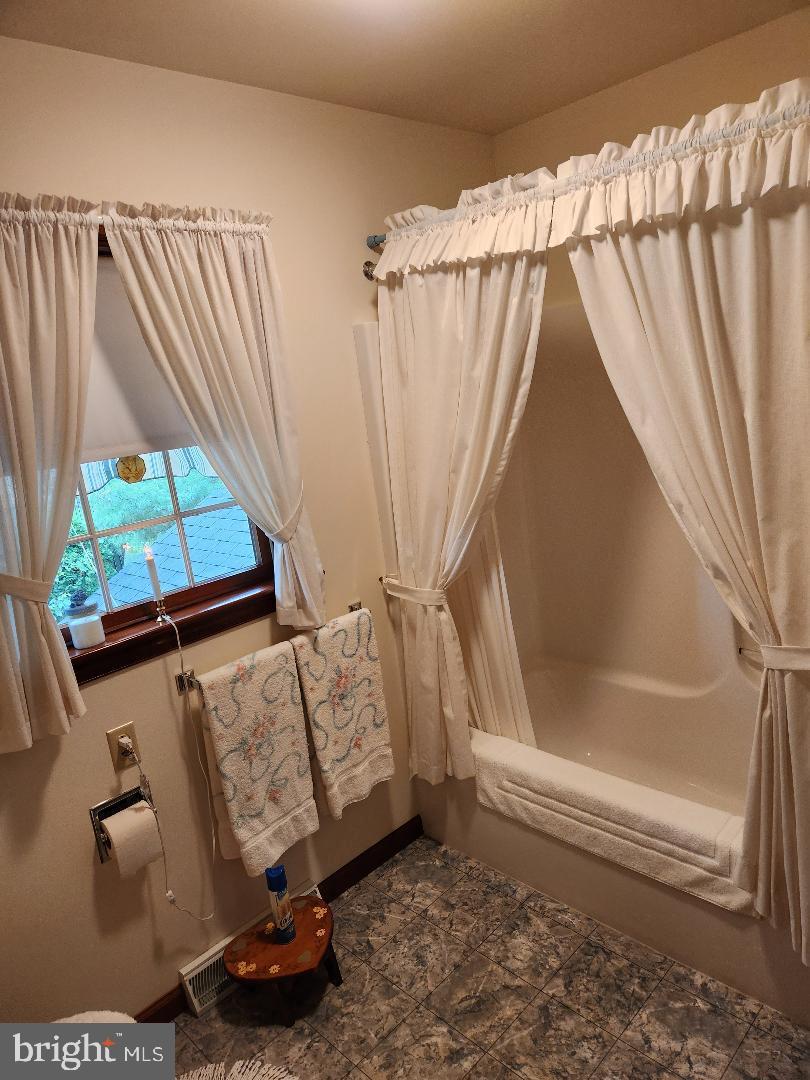 NORTH LEBANON/SANDHILL - Residential