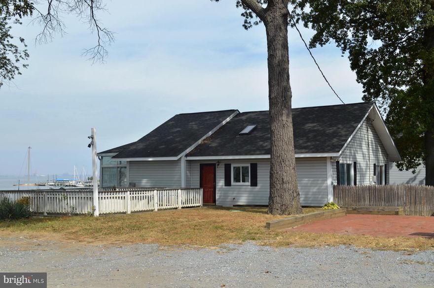 This is a Fannie Mae Homepath Property.  Waterview home in Woodland Beach.  This open floorplan offers three bedrooms and extensive waterviews from the living room and master.  Quiet community with 5 MPH speed limit.  Enclosed front porch overlooks the water with side decking.  This is not waterfront.  This is non-riparian waterview.  Community has great water access and private pier/dock.