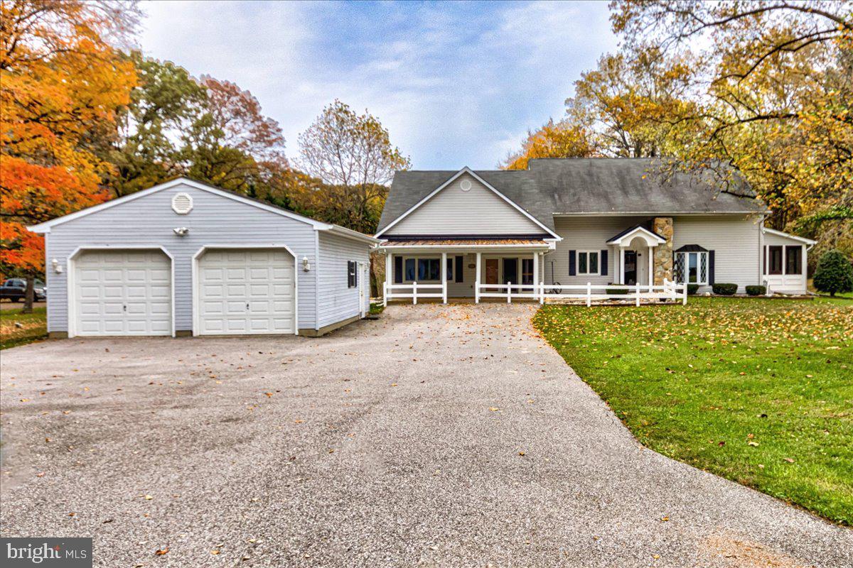 HOMELAND PARK - Residential