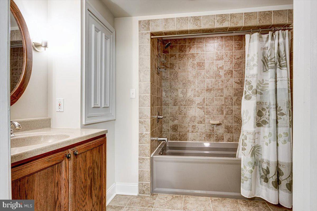 HOMELAND PARK - Residential