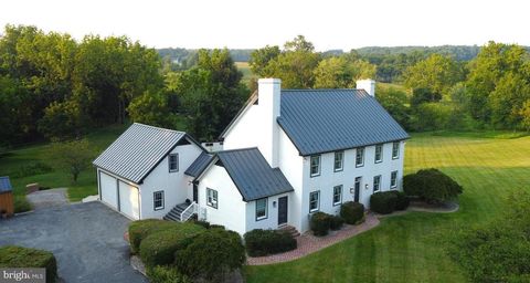 2039 SCHOOL ROAD POTTSTOWN PA 19465