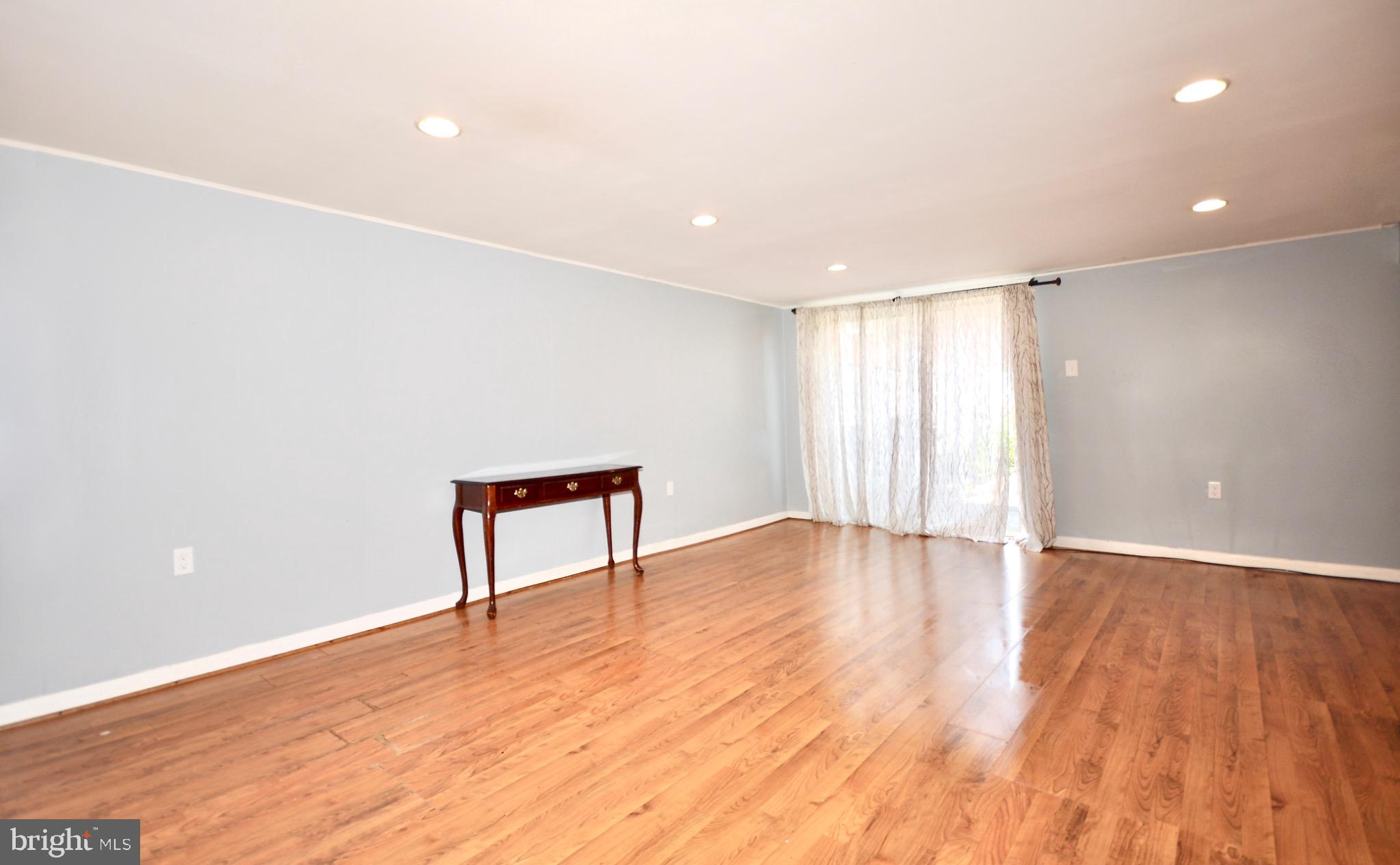 EASTWICK - Residential