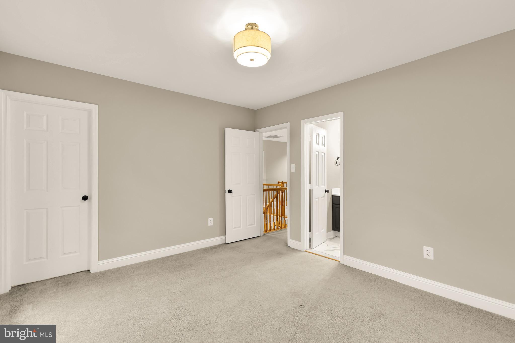 MOUNTAIN VIEW ESTATES - Residential