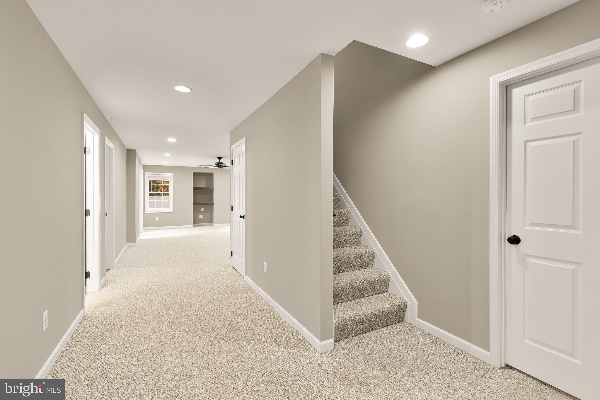 MOUNTAIN VIEW ESTATES - Residential