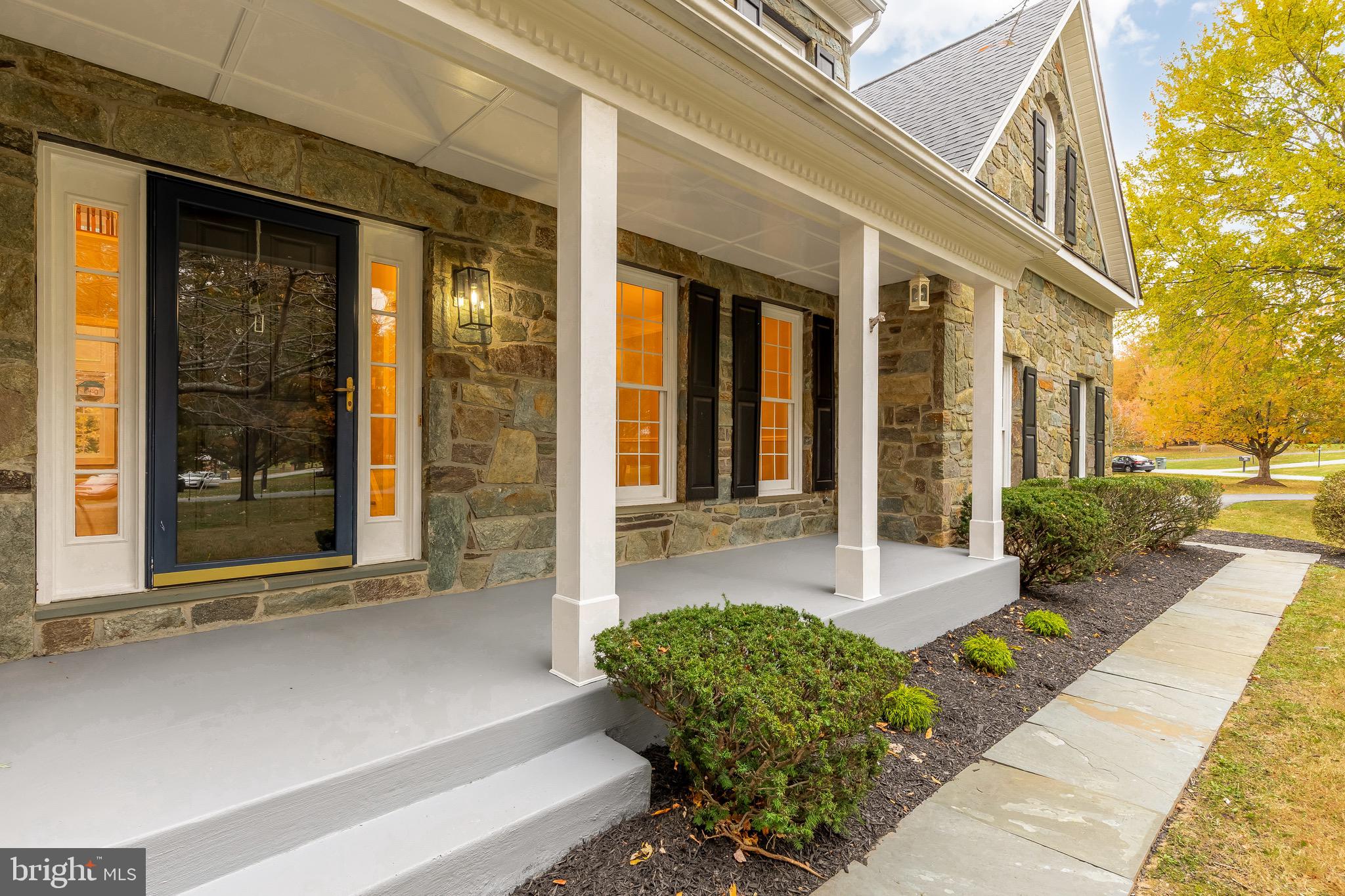 MOUNTAIN VIEW ESTATES - Residential