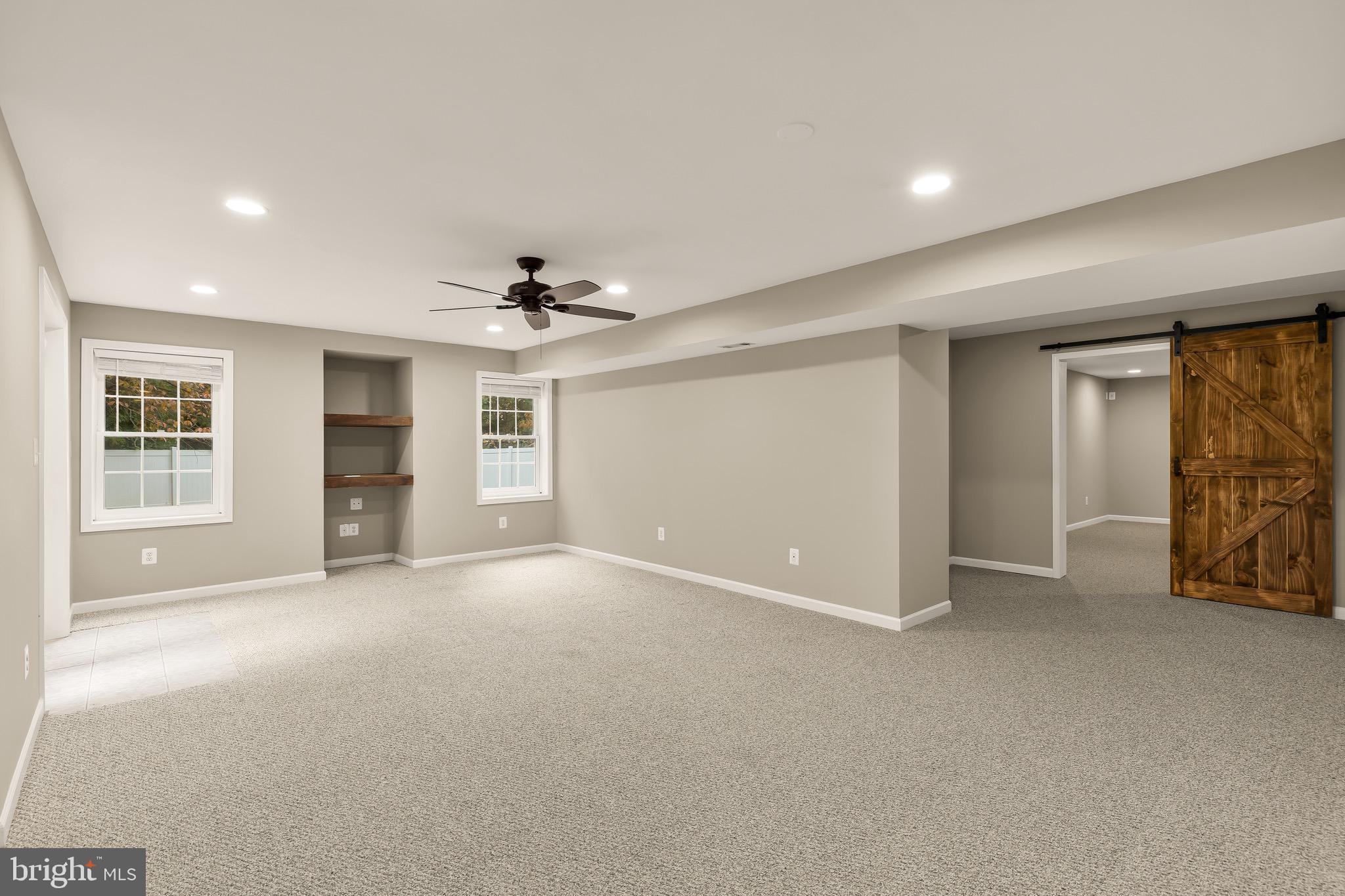 MOUNTAIN VIEW ESTATES - Residential