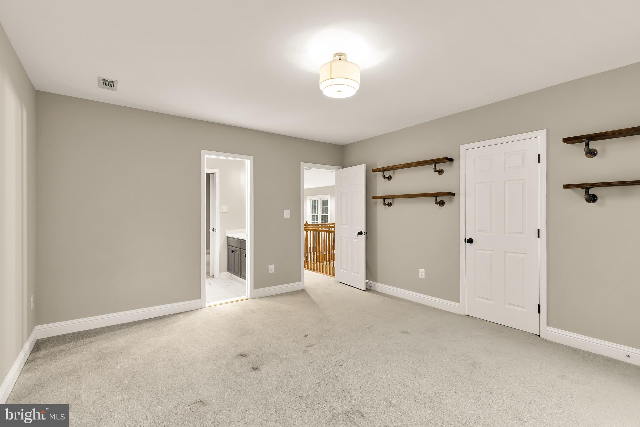 MOUNTAIN VIEW ESTATES - Residential