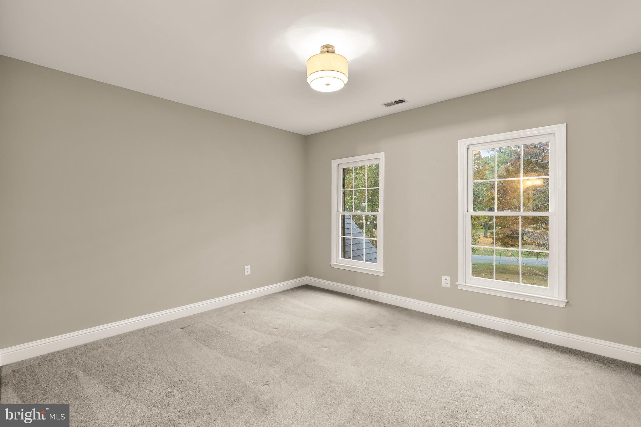 MOUNTAIN VIEW ESTATES - Residential