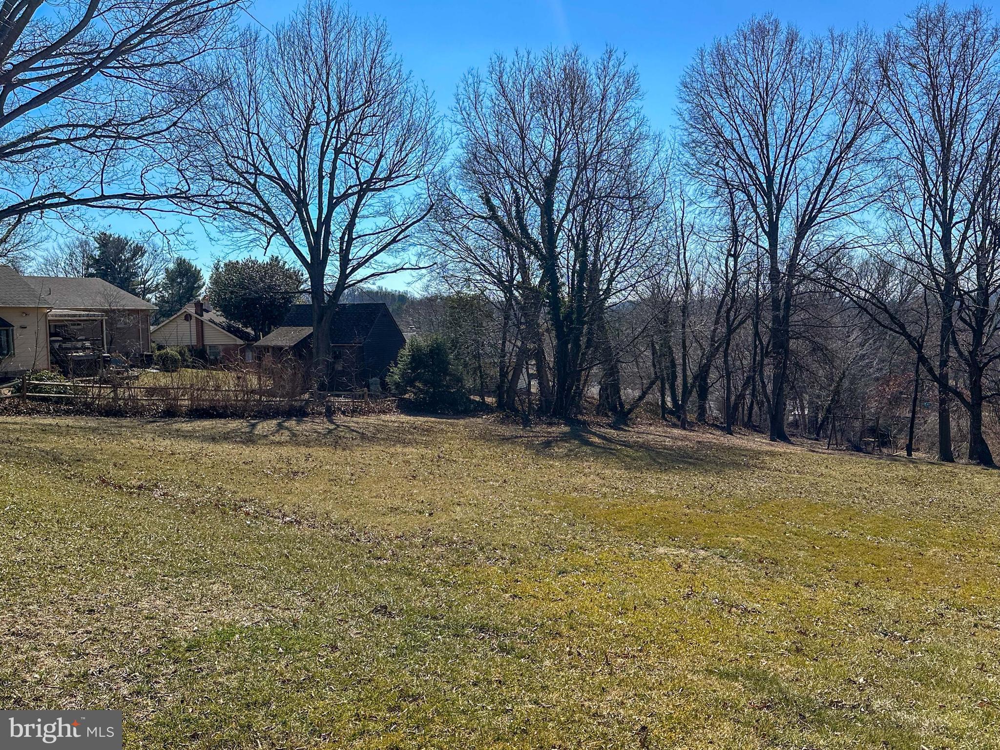 CHATELAINE - Residential