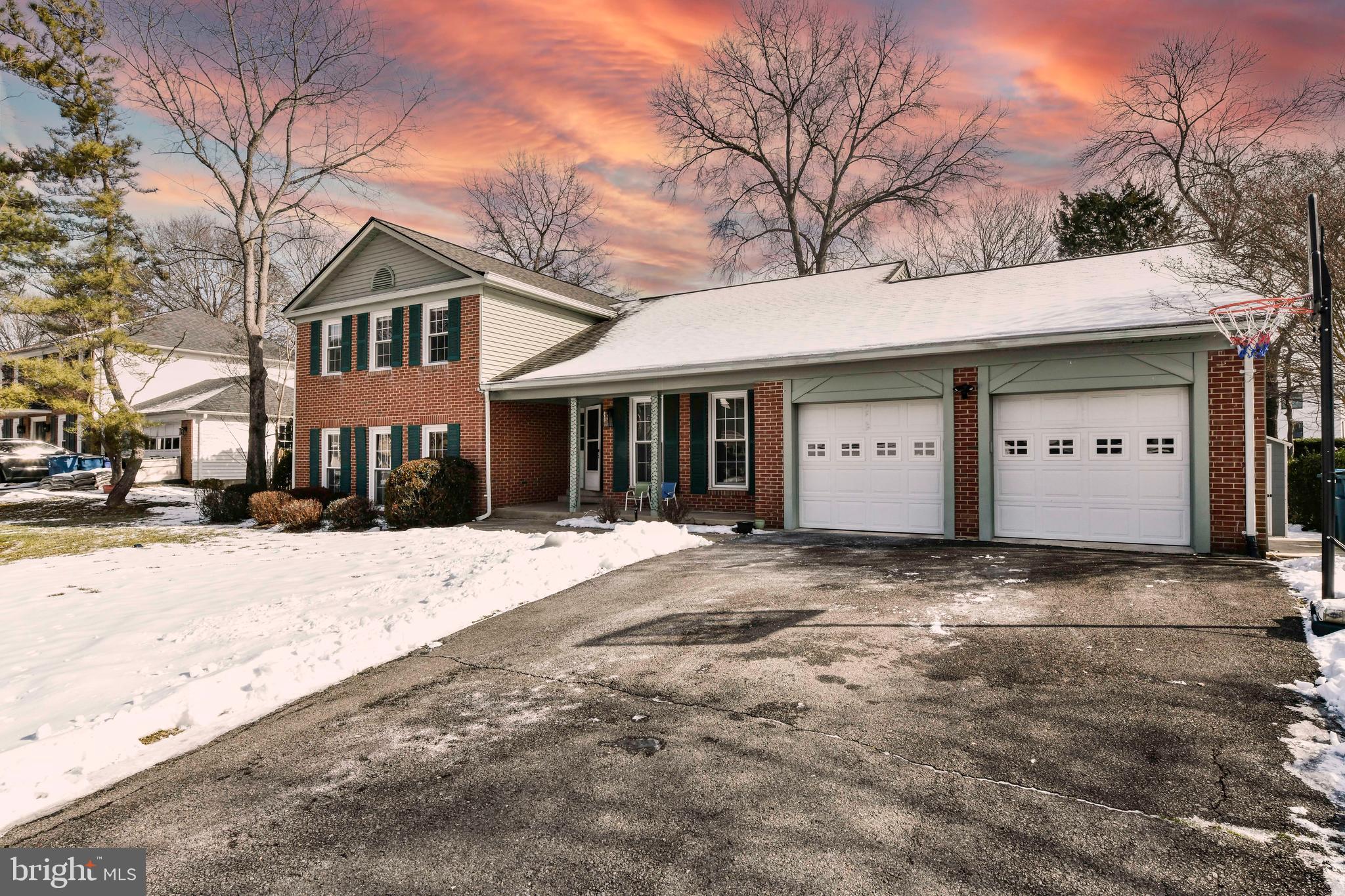 TYSONS WEST - Residential Lease