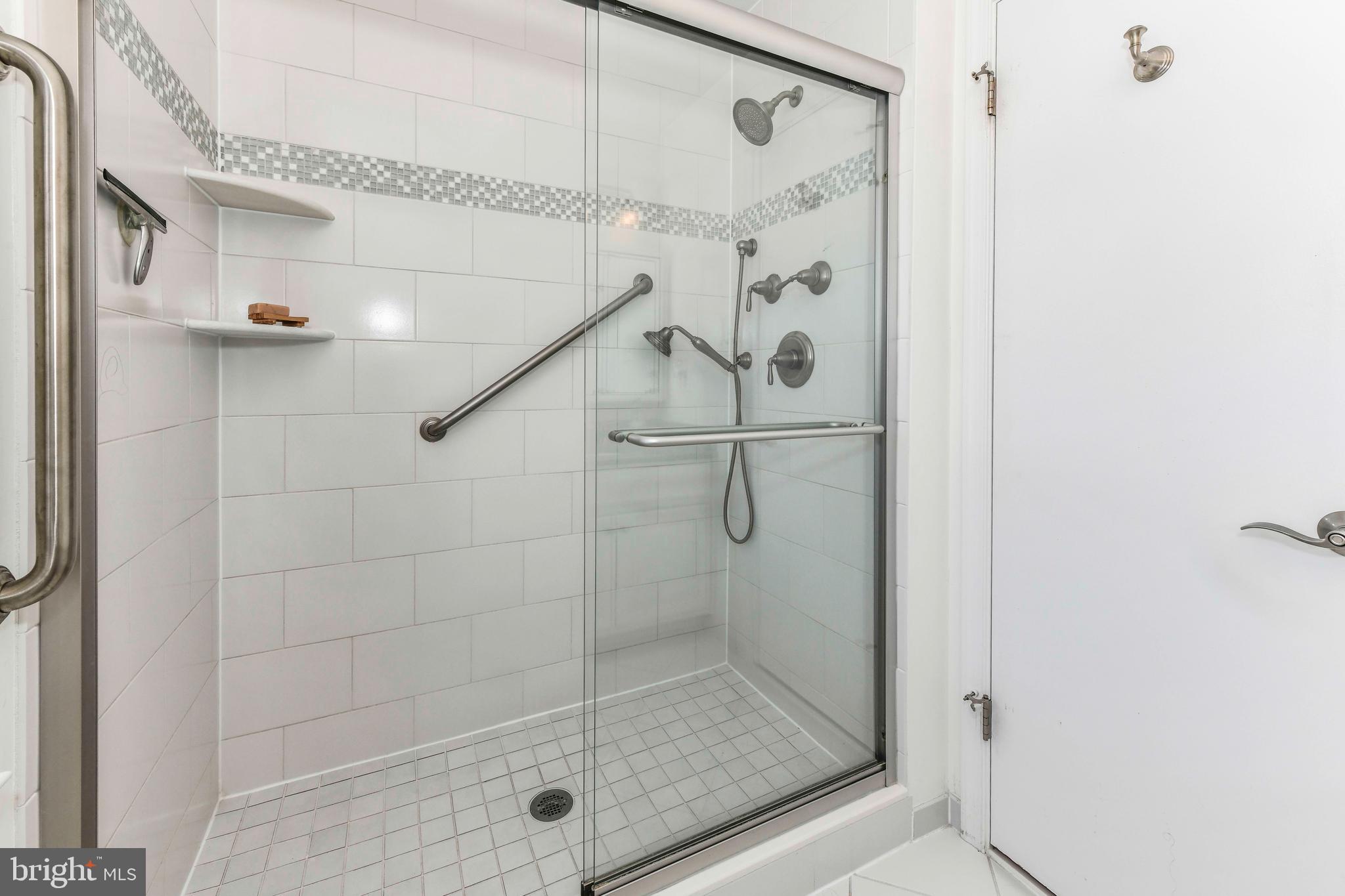 TYSONS WEST - Residential Lease